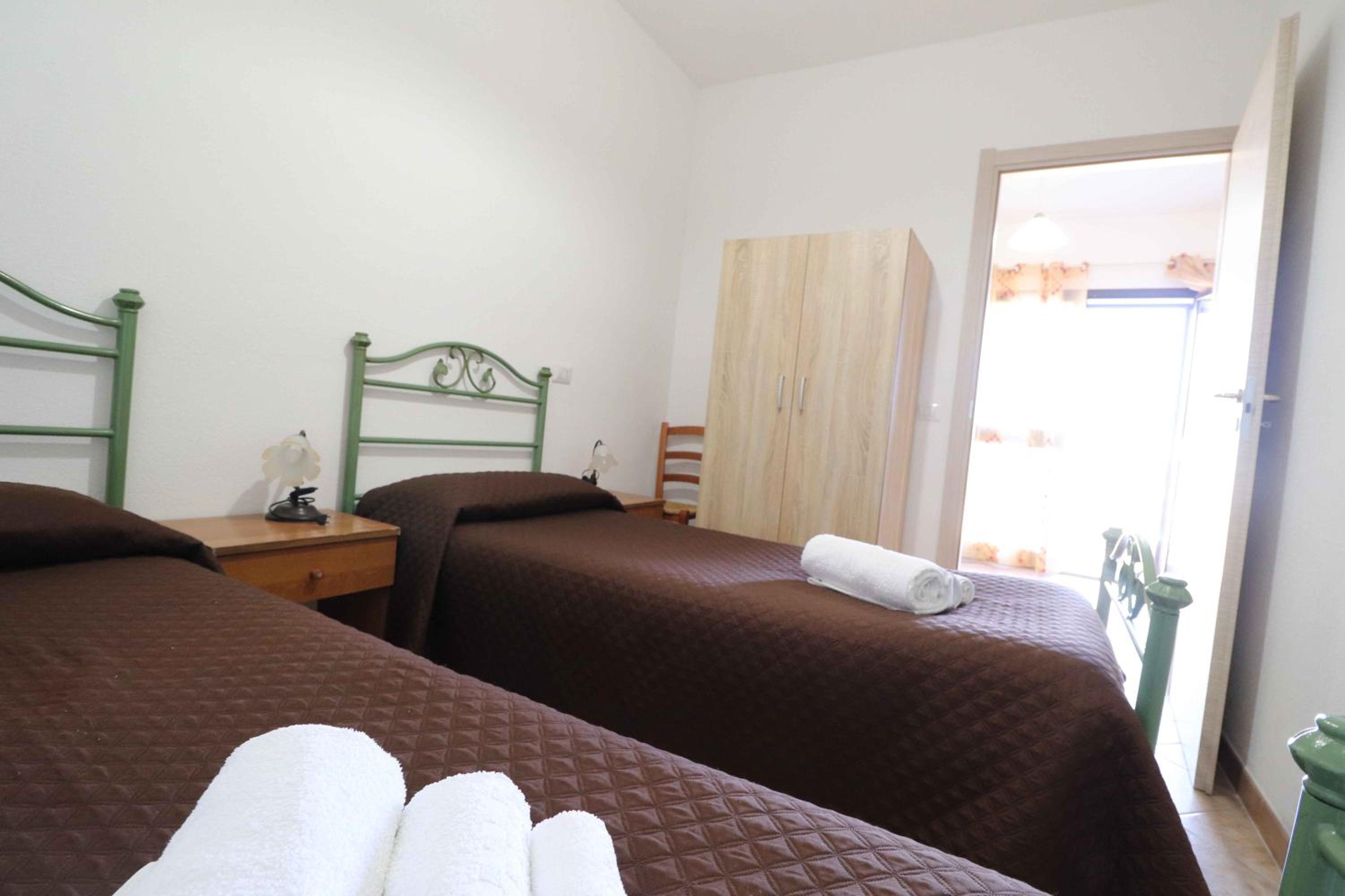Standard Suite - Photo 12