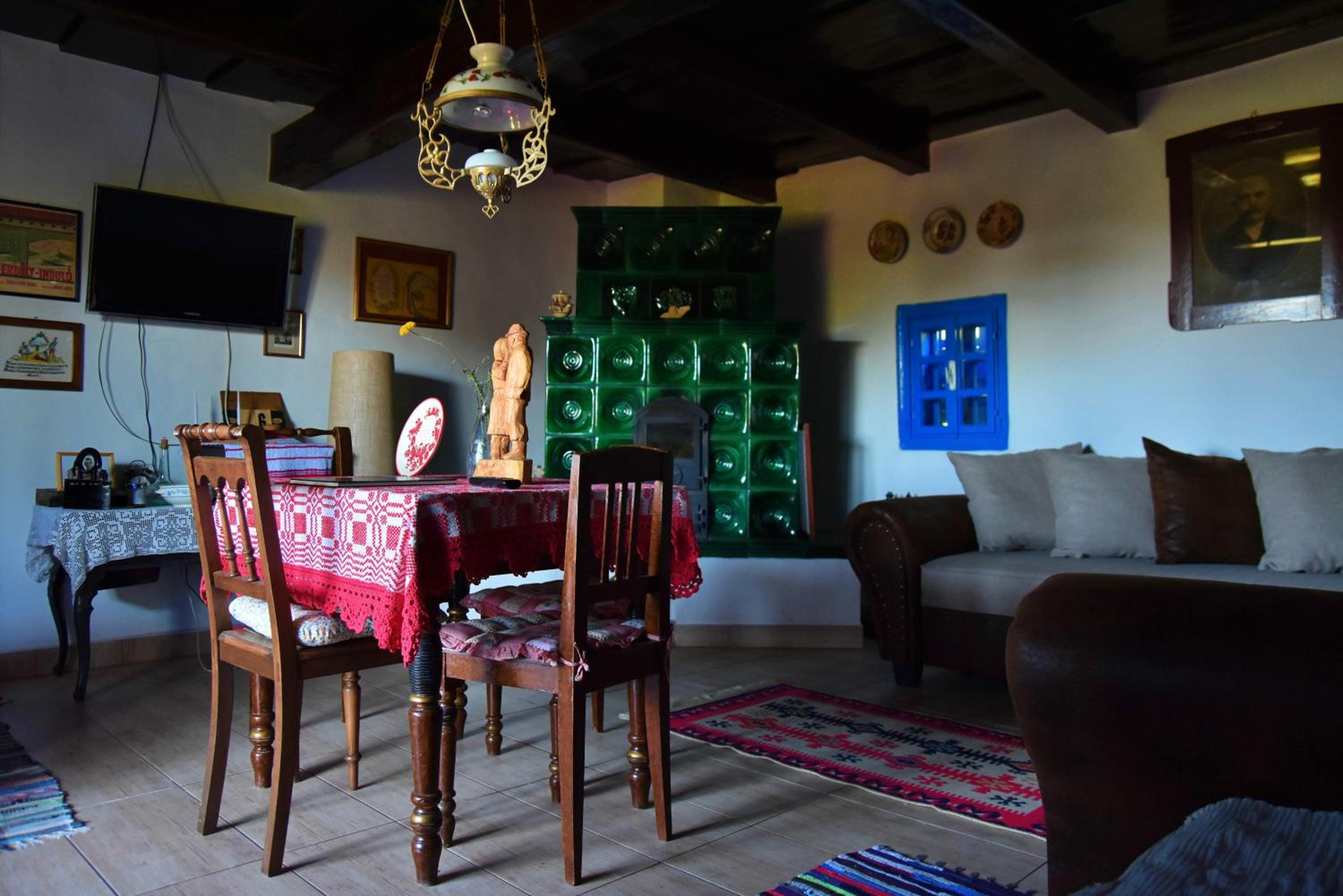 Two-Bedroom House - Photo 10