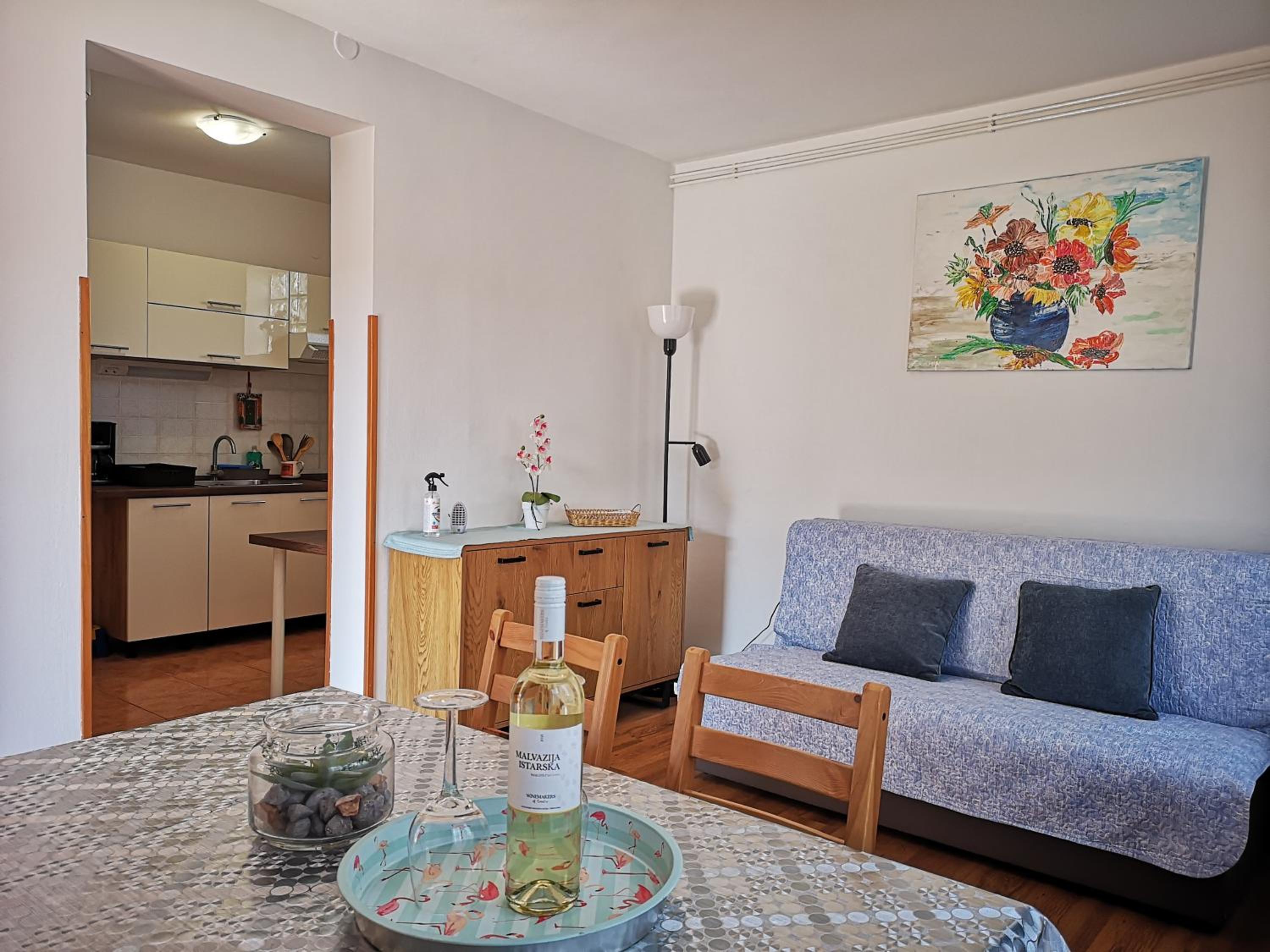 Apartment With Garden View