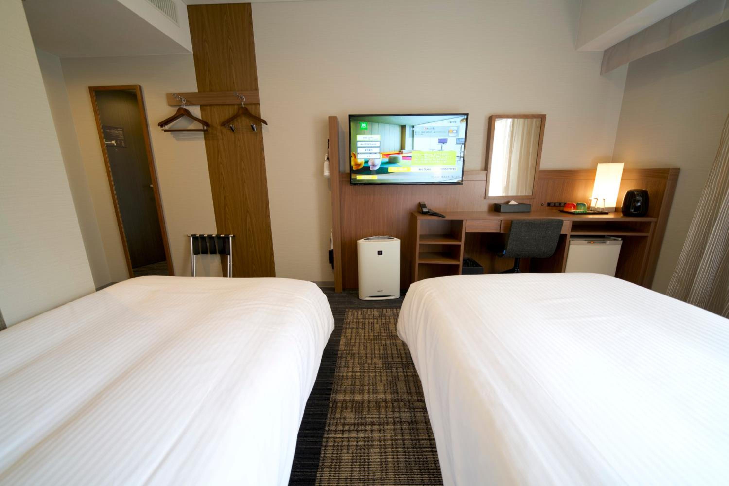 Standard Twin Room photo 2