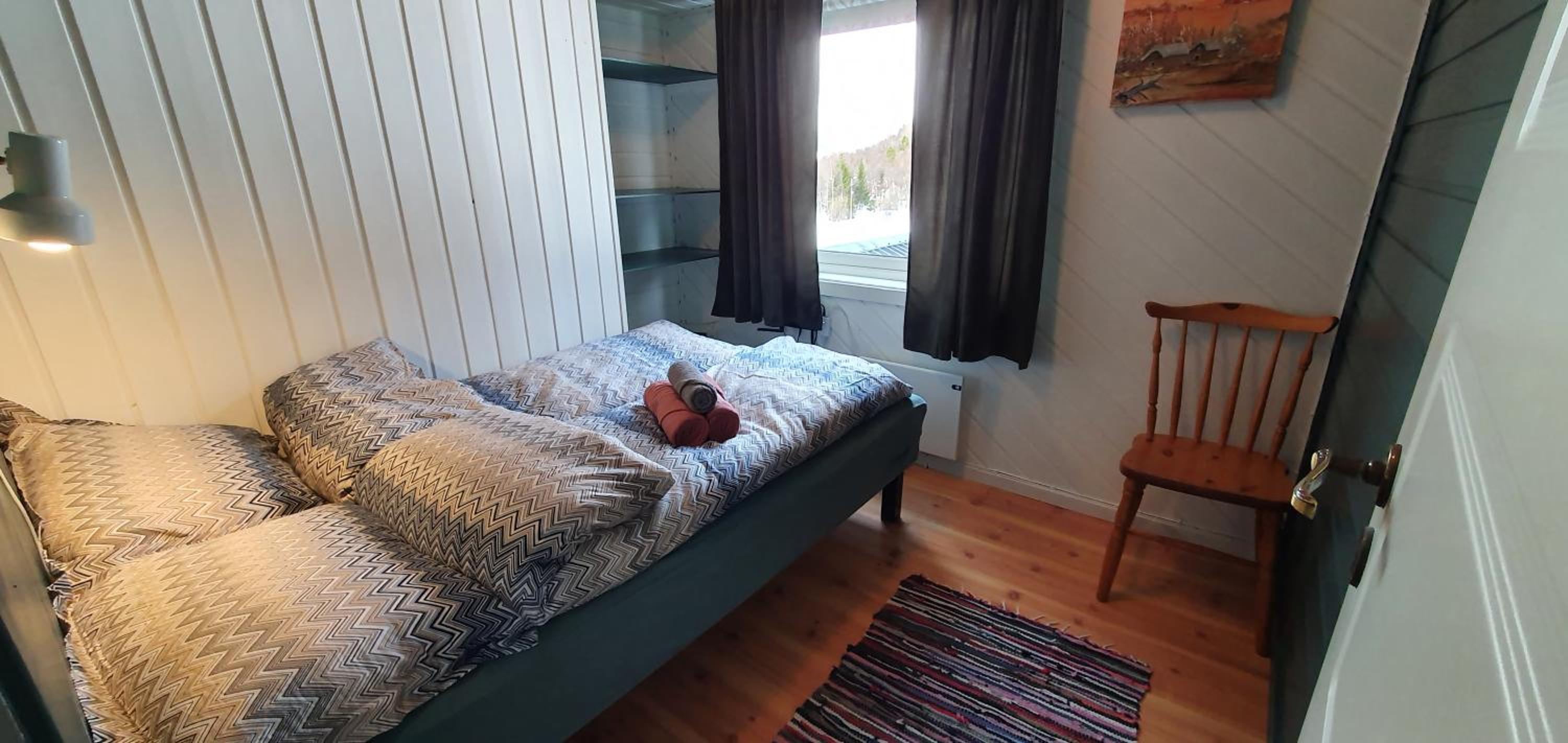 Double/Twin Room with Shared Bathroom and Kitchen photo 1