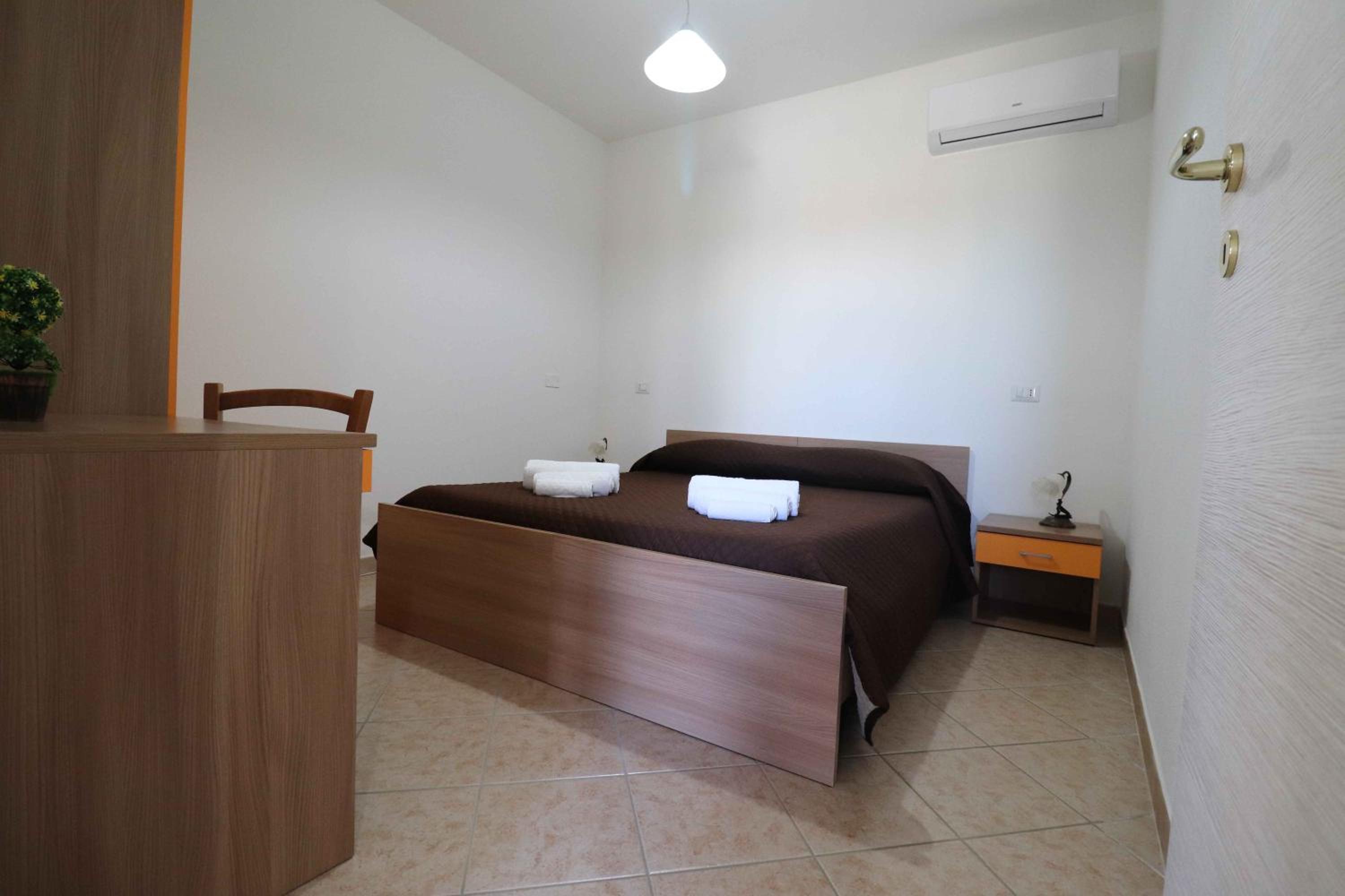 Standard Suite - Photo 13