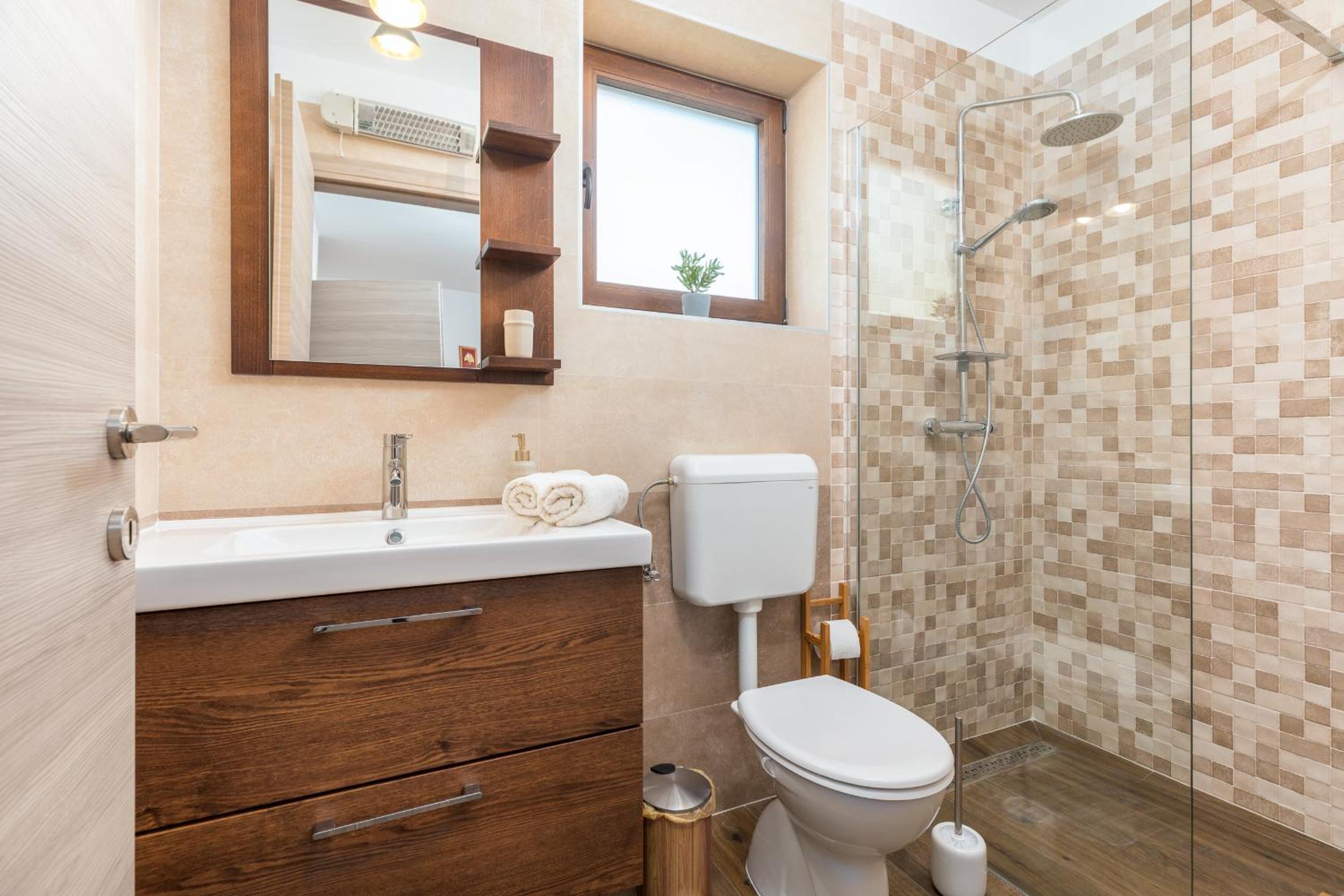 Three-Bedroom House photo 2