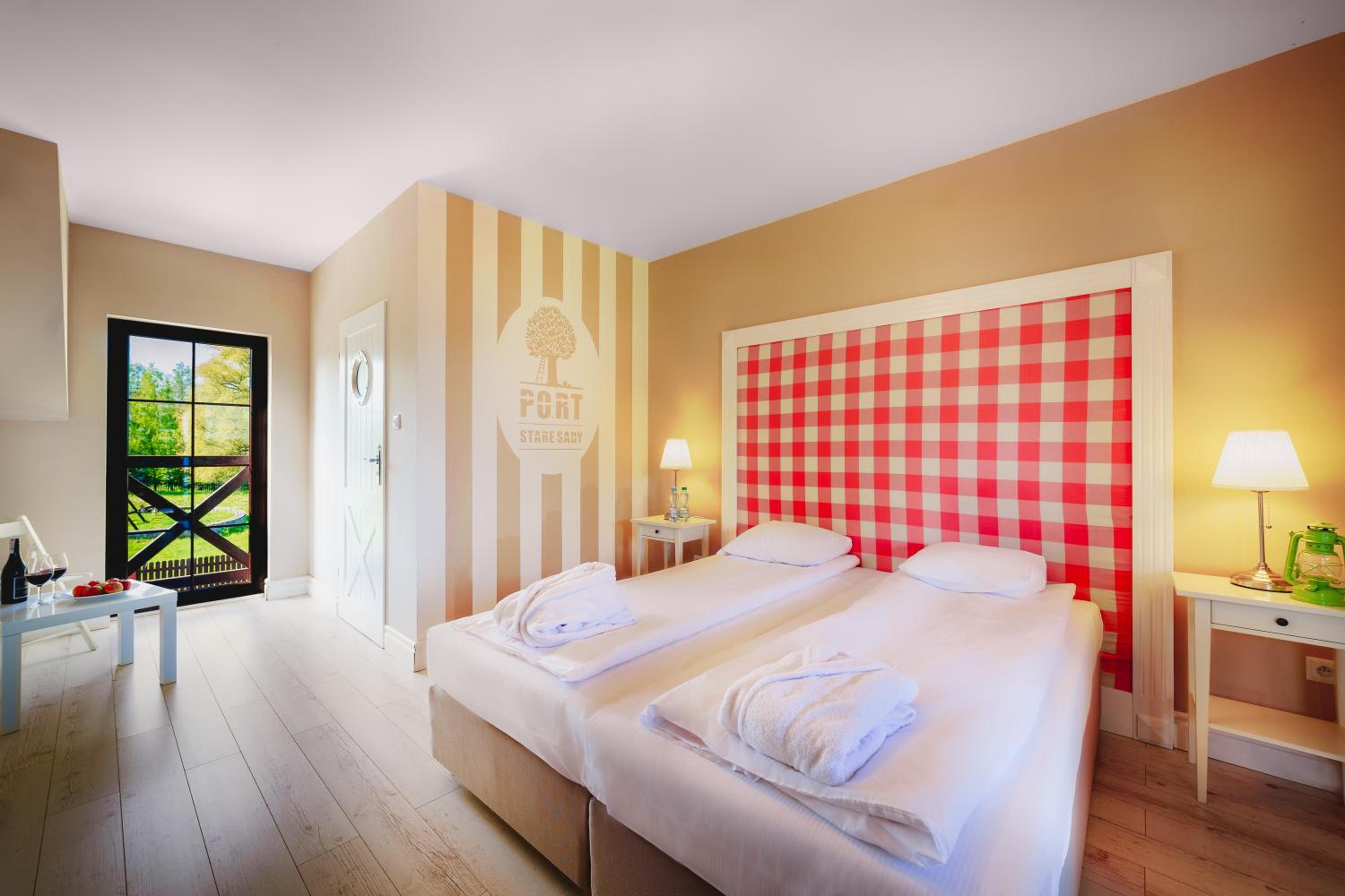 King Room with Lake View - Photo 1