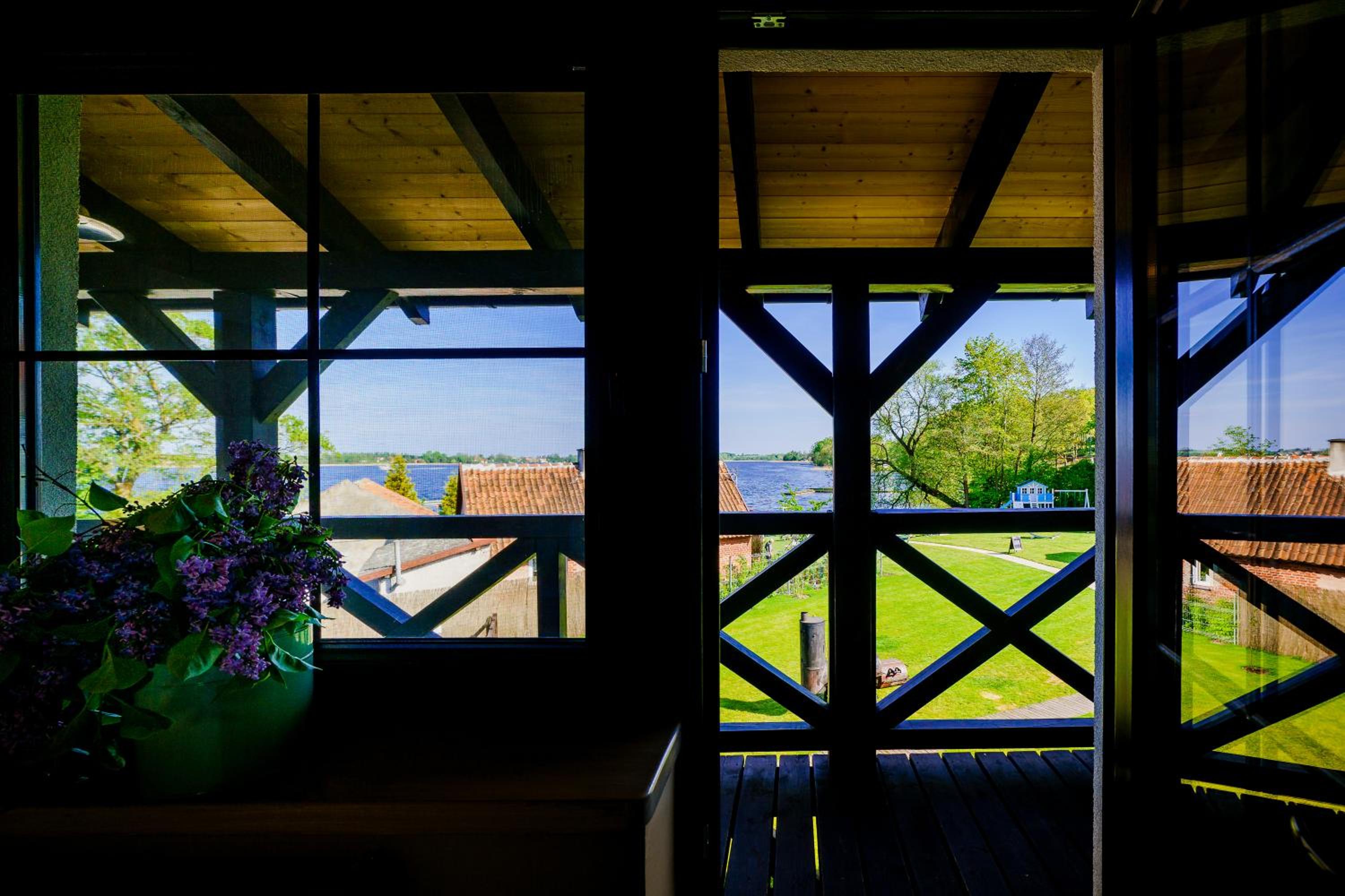King Room with Lake View - Photo 13