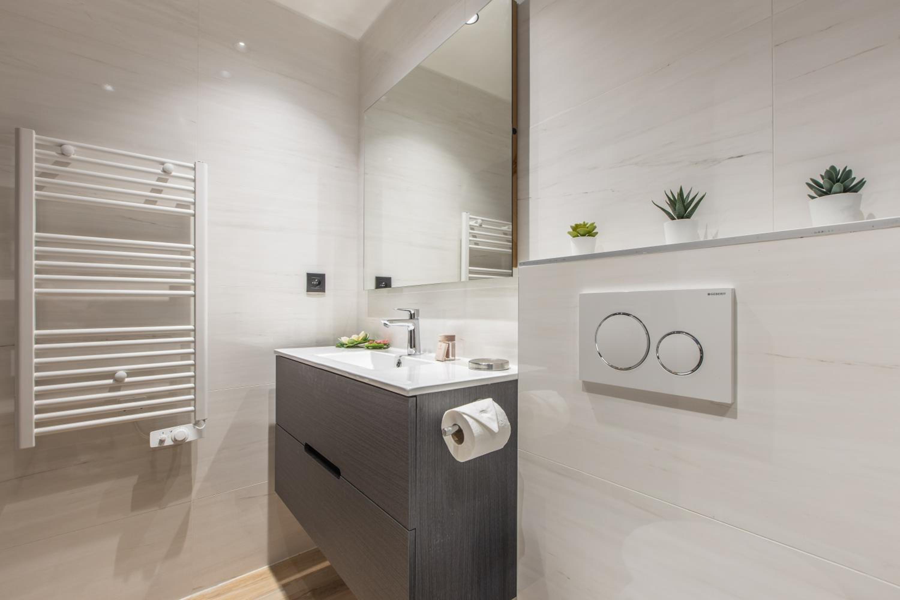Studio Apartment photo 2