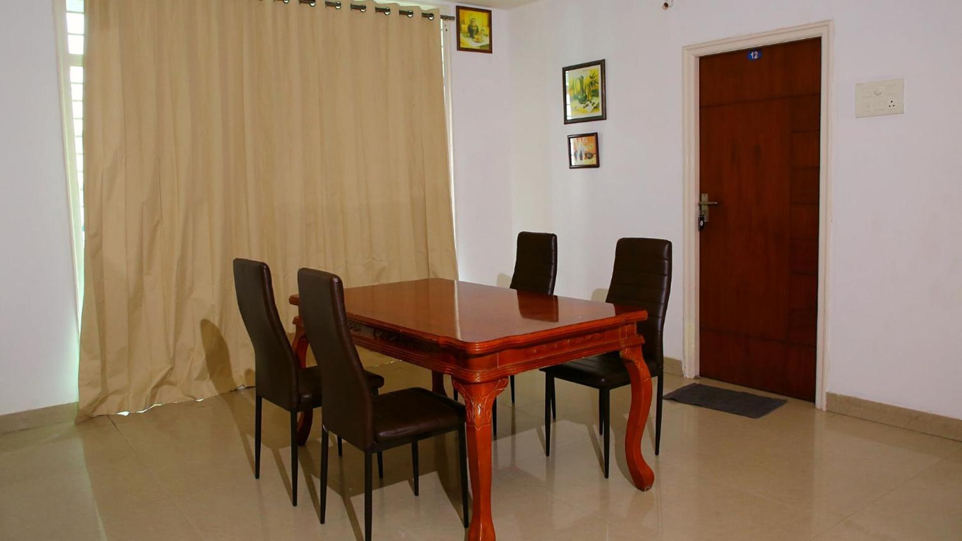 Standard Double Room - Photo 9