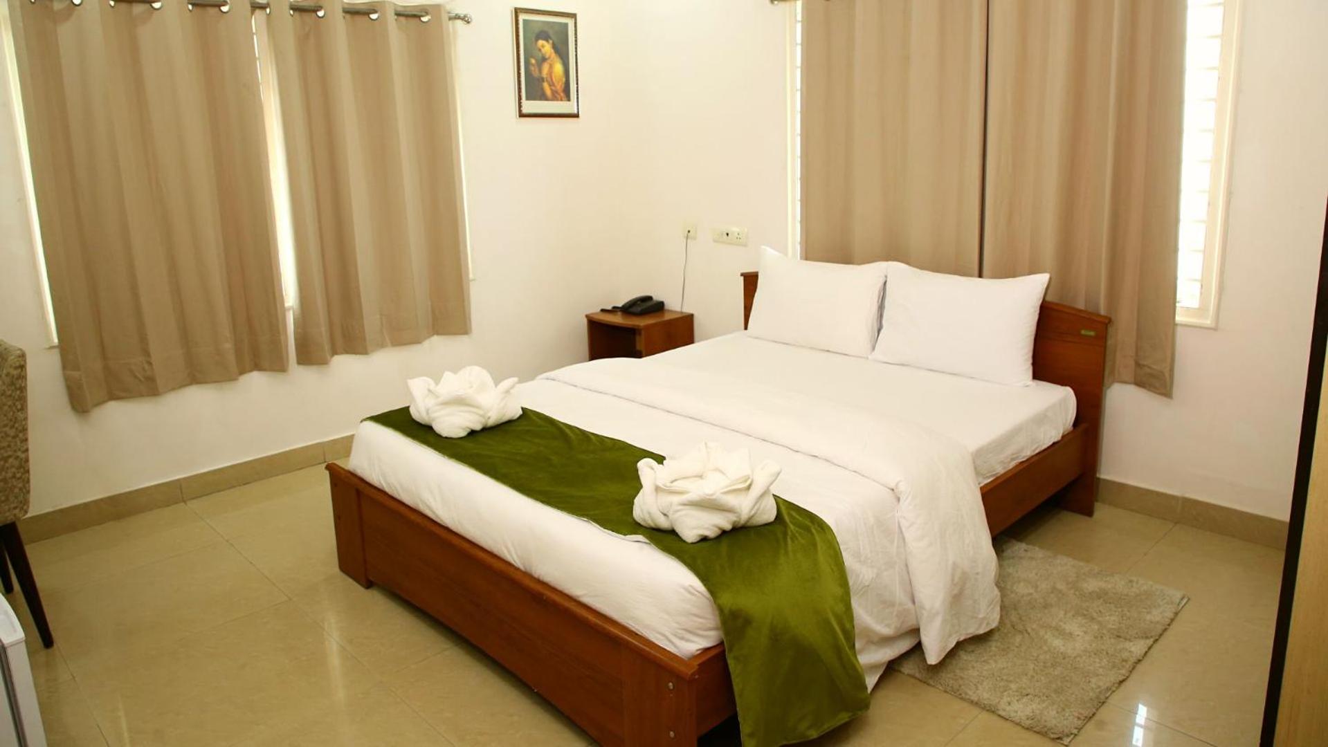 Deluxe Double Room - Photo 9