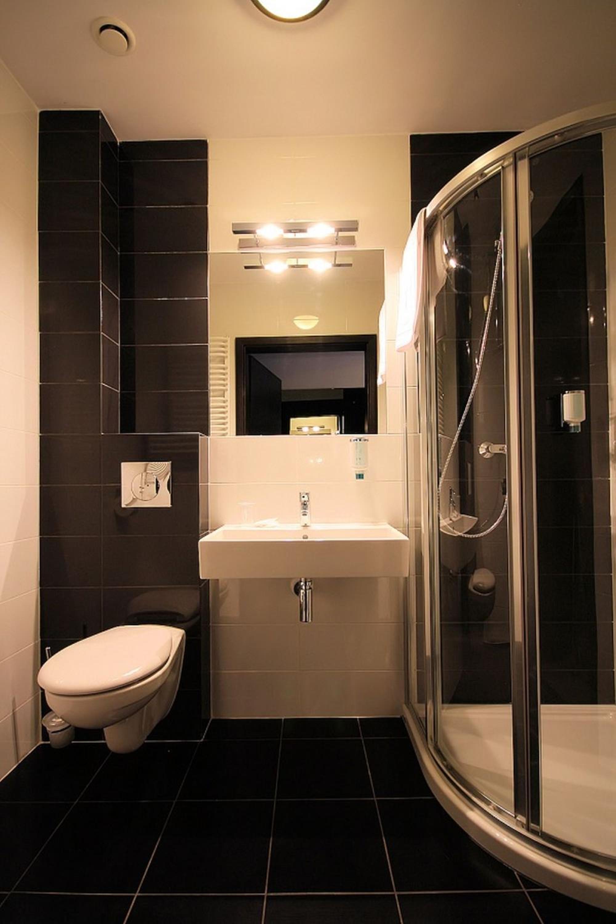 Double or Twin Room - Photo 13
