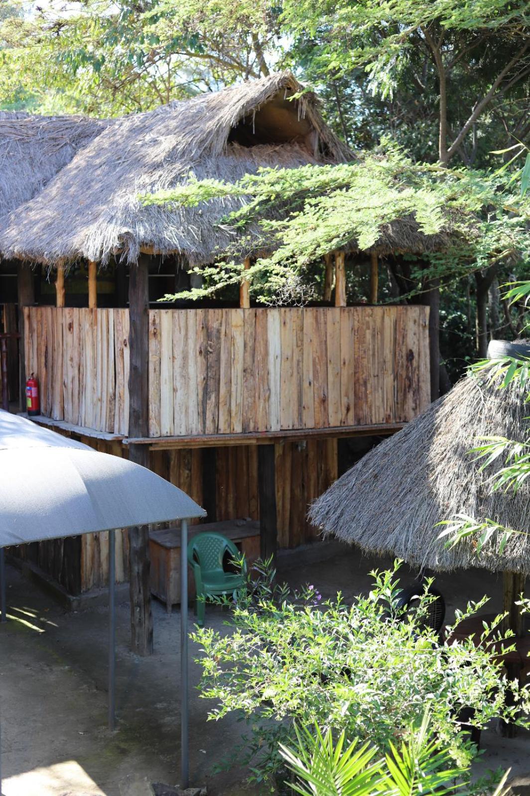 Double Room with Balcony - Photo 10