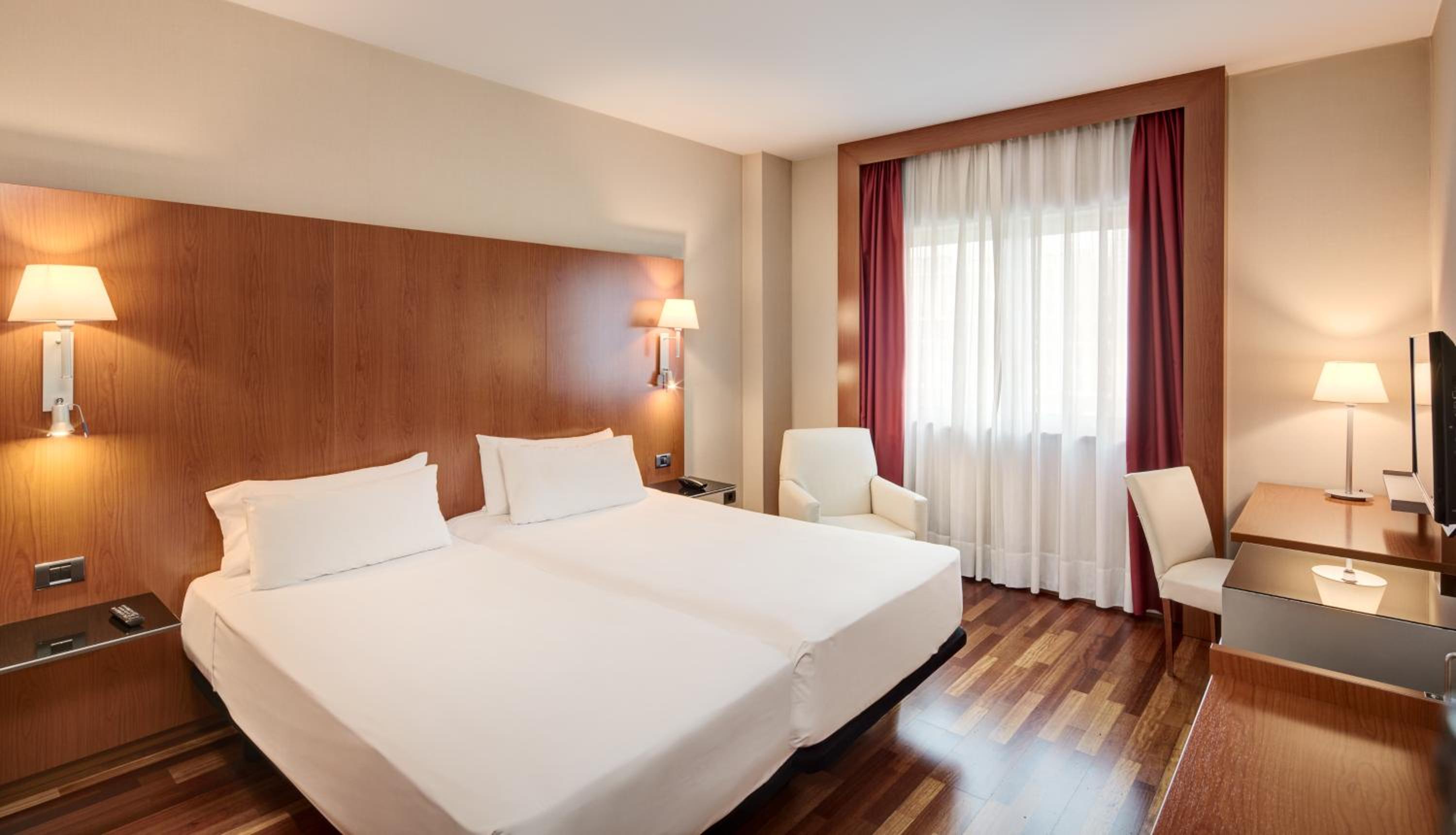 Twin Room - Photo 7