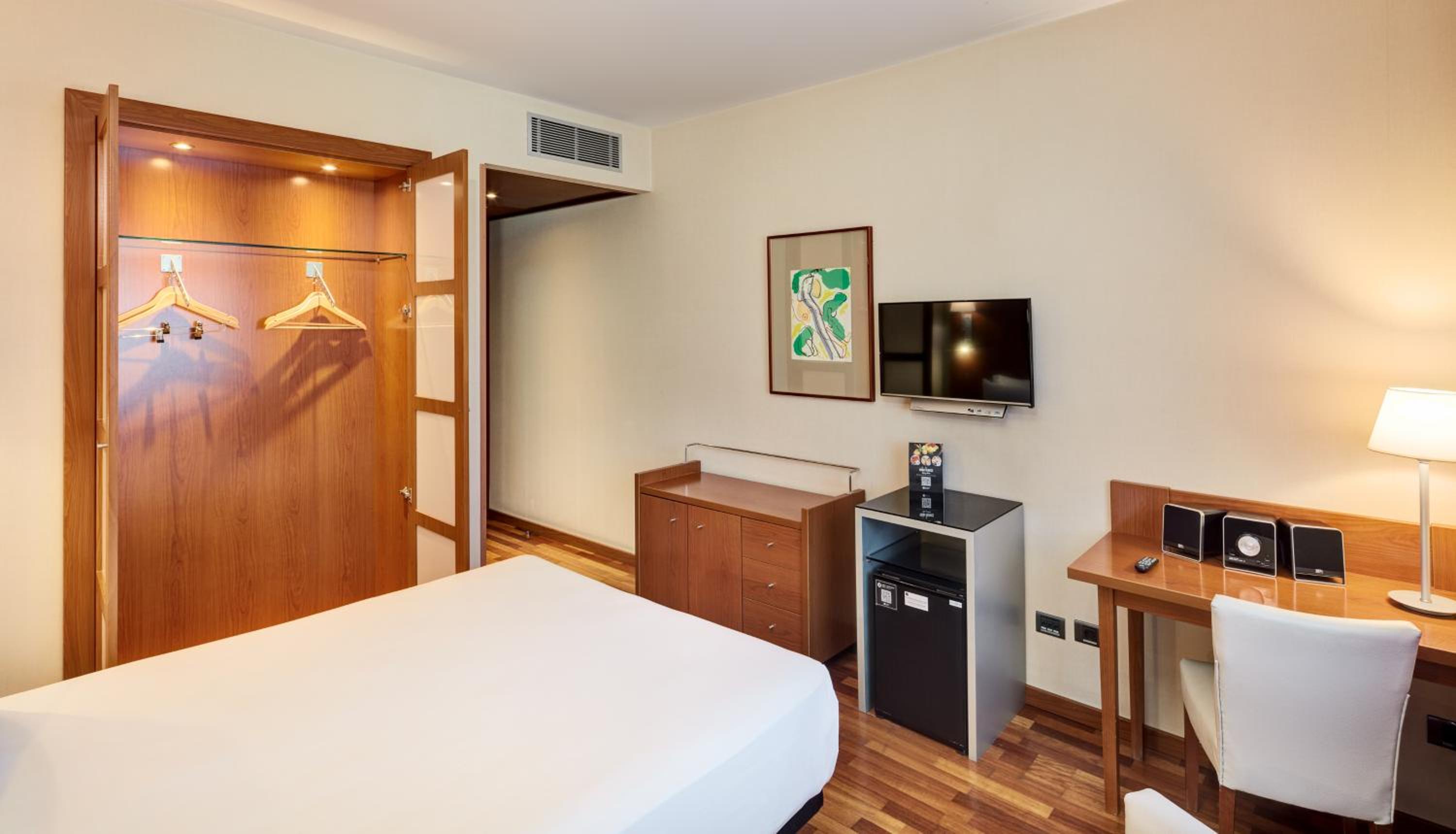 Double Room - Photo 4
