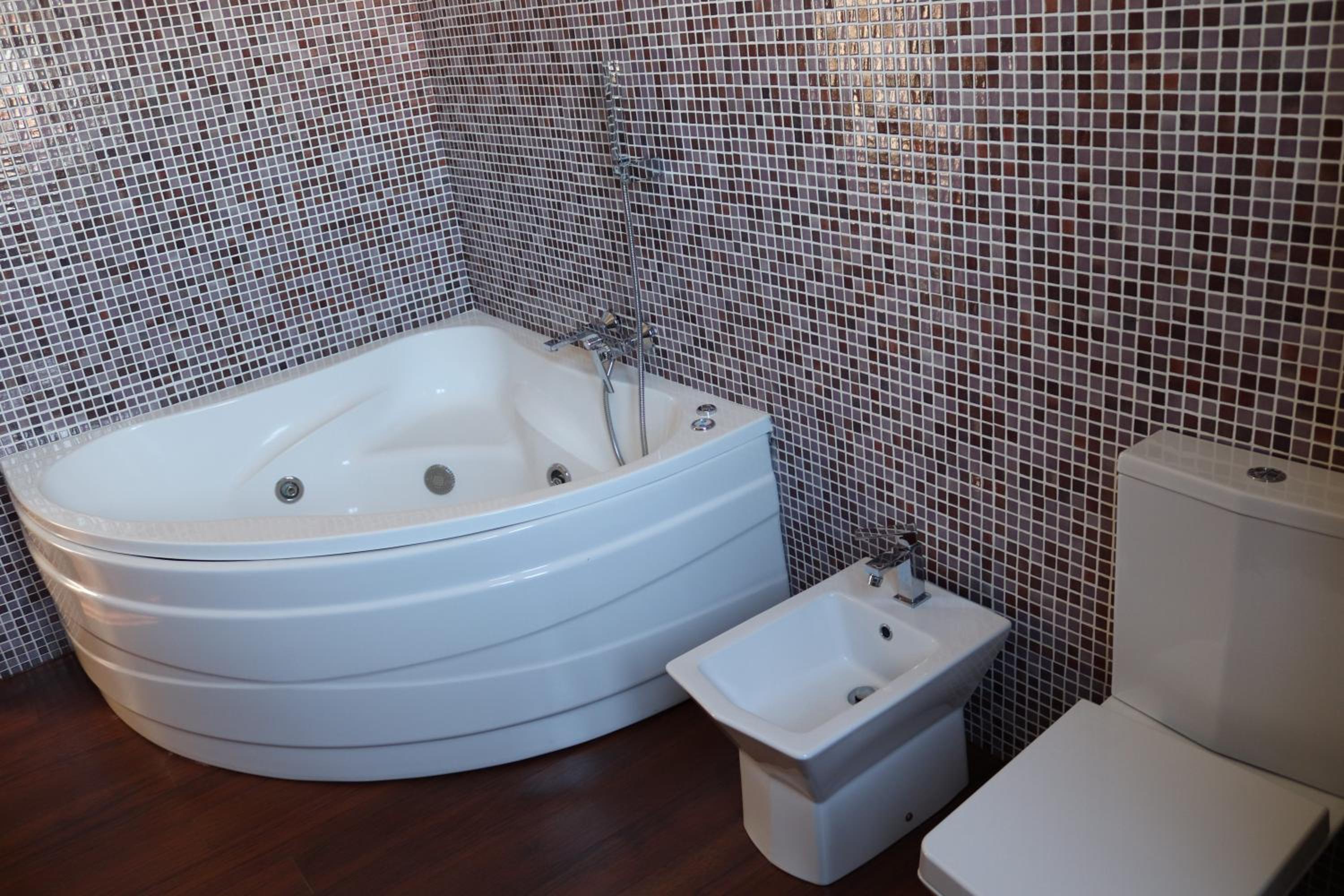 Queen Room with Spa Bath - Photo 2