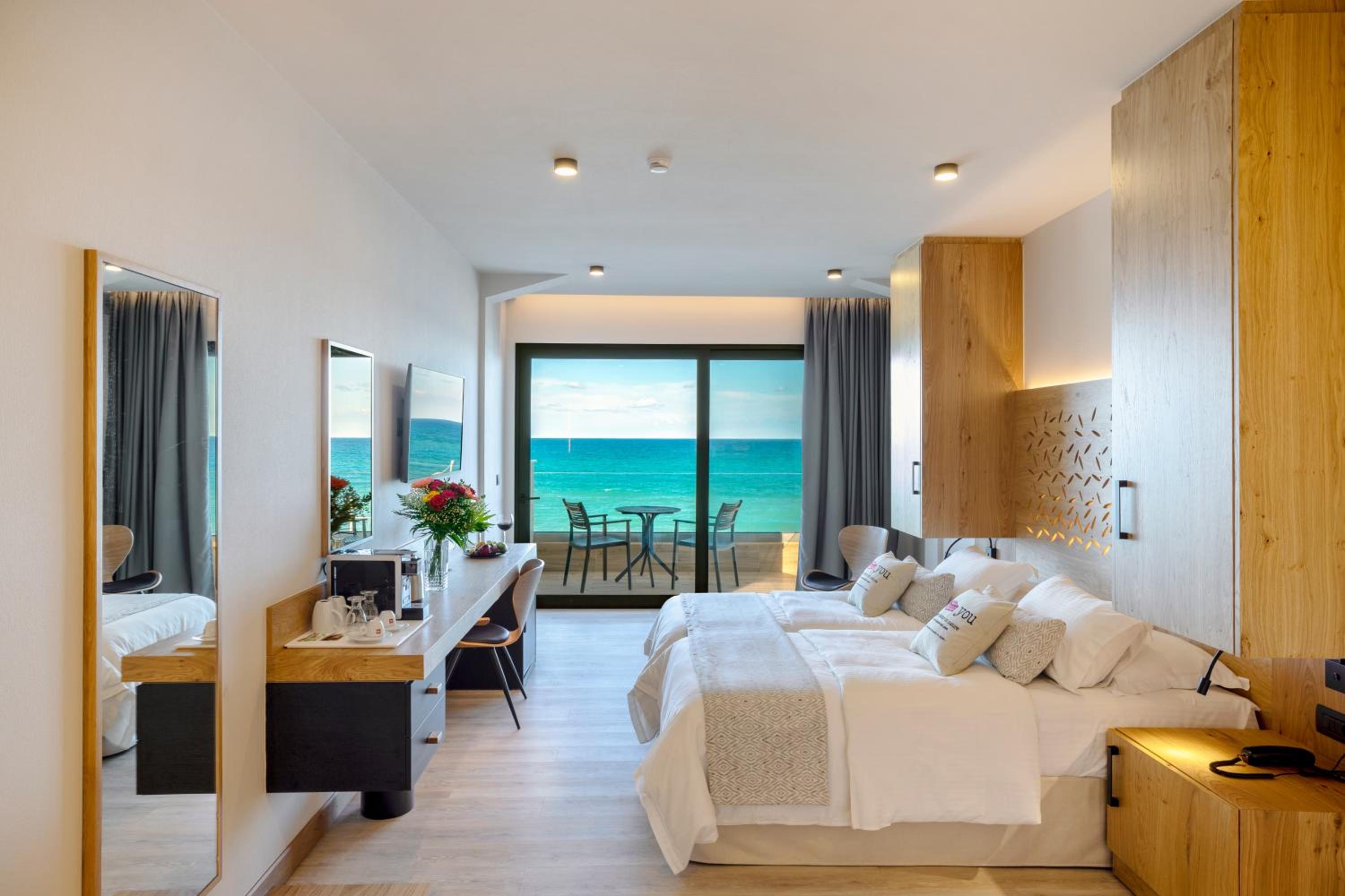 Superior Sea View Room