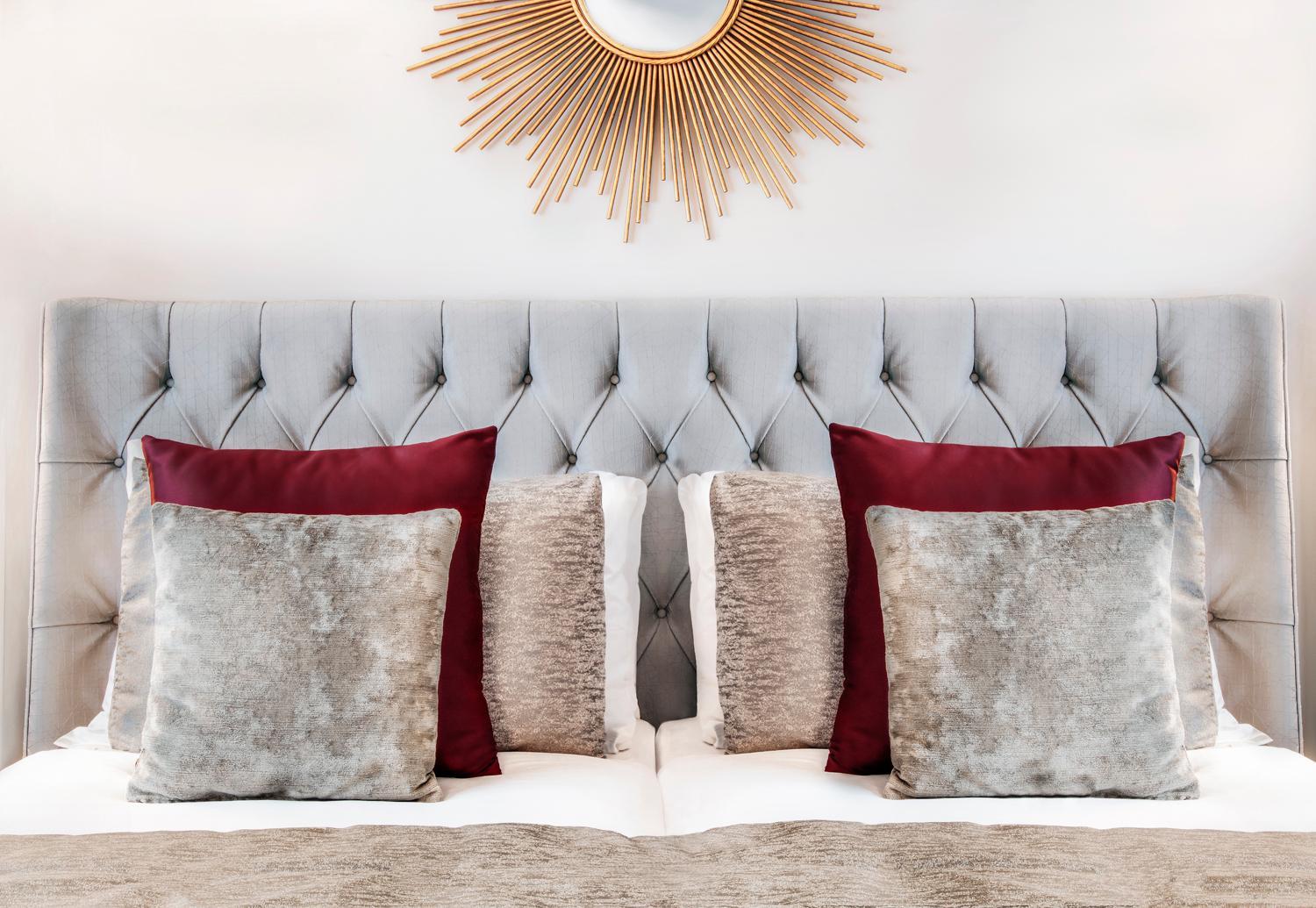 Superior Double Room thumbnail 5