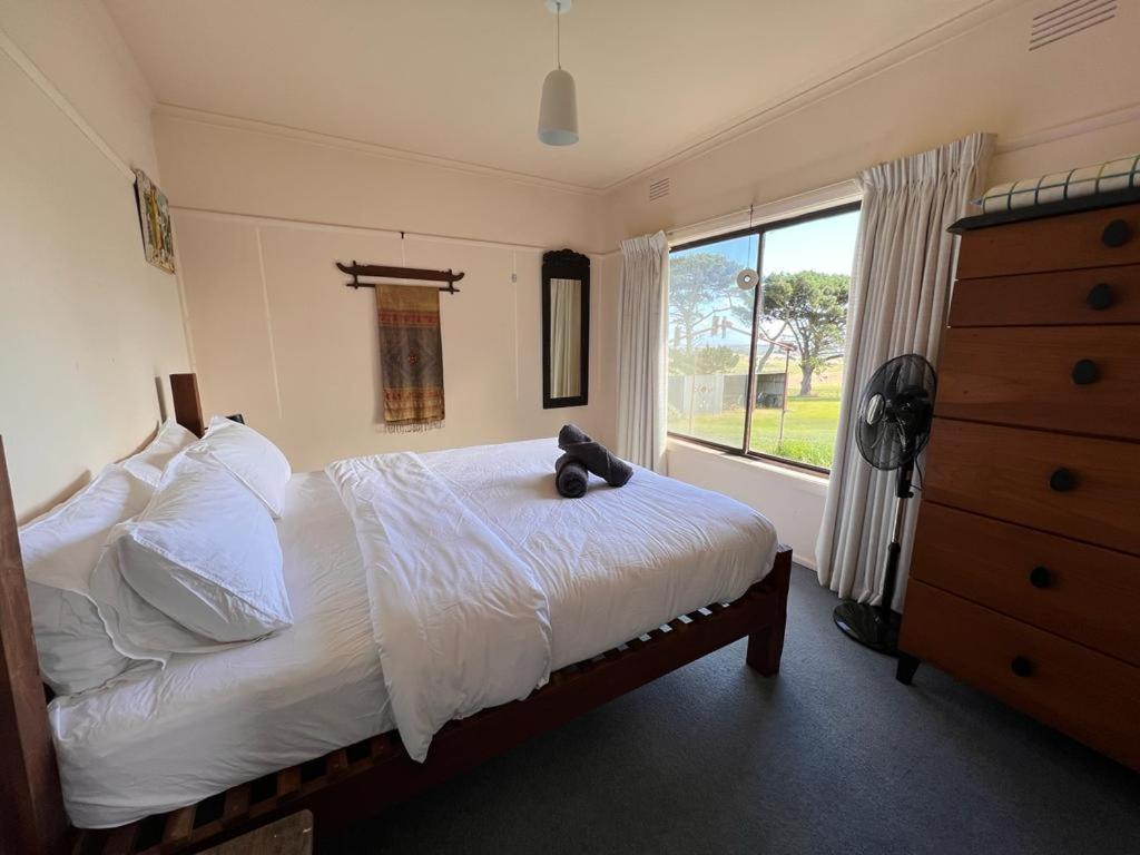 Three-Bedroom House photo 1