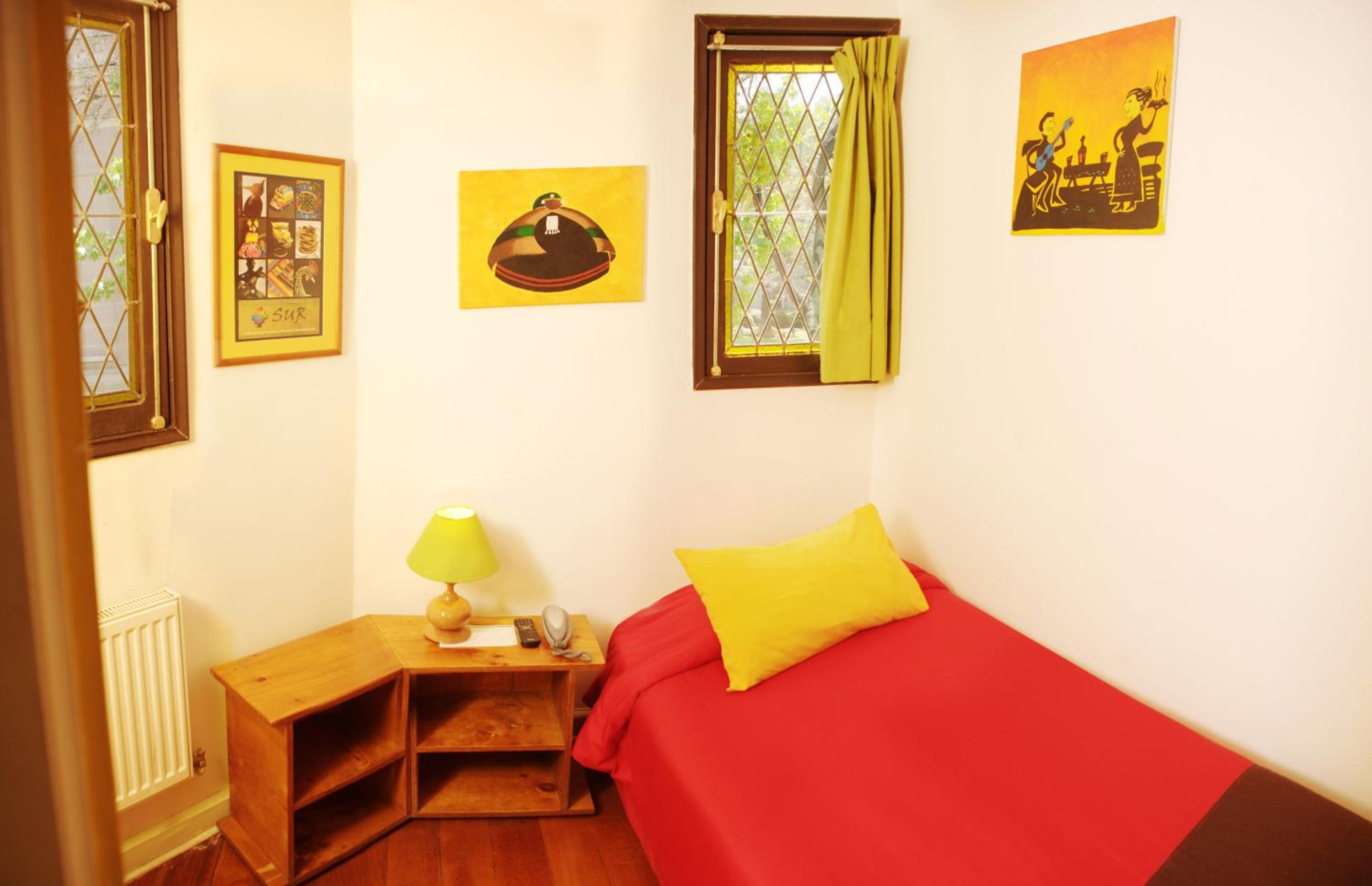Single Economic Room with Private Bathroom