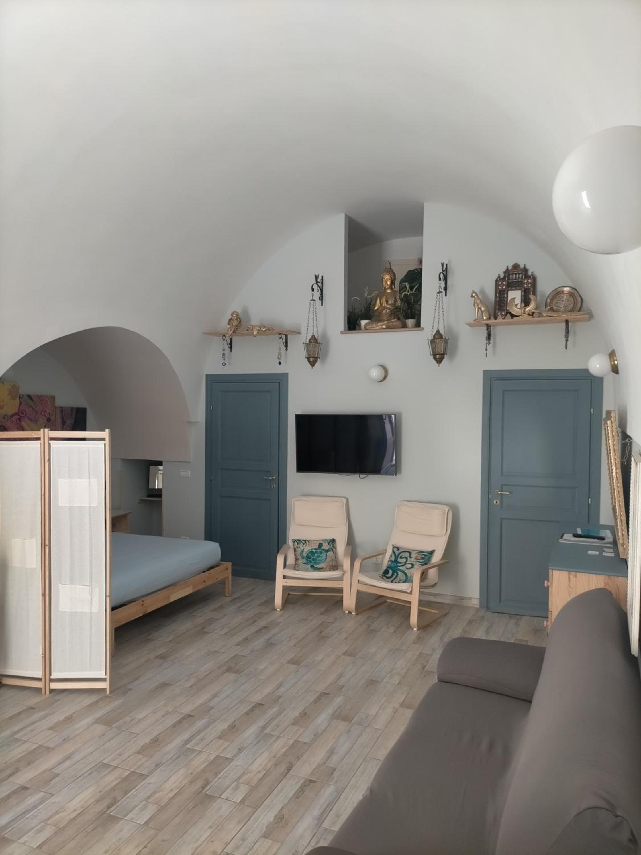One-Bedroom House photo 1