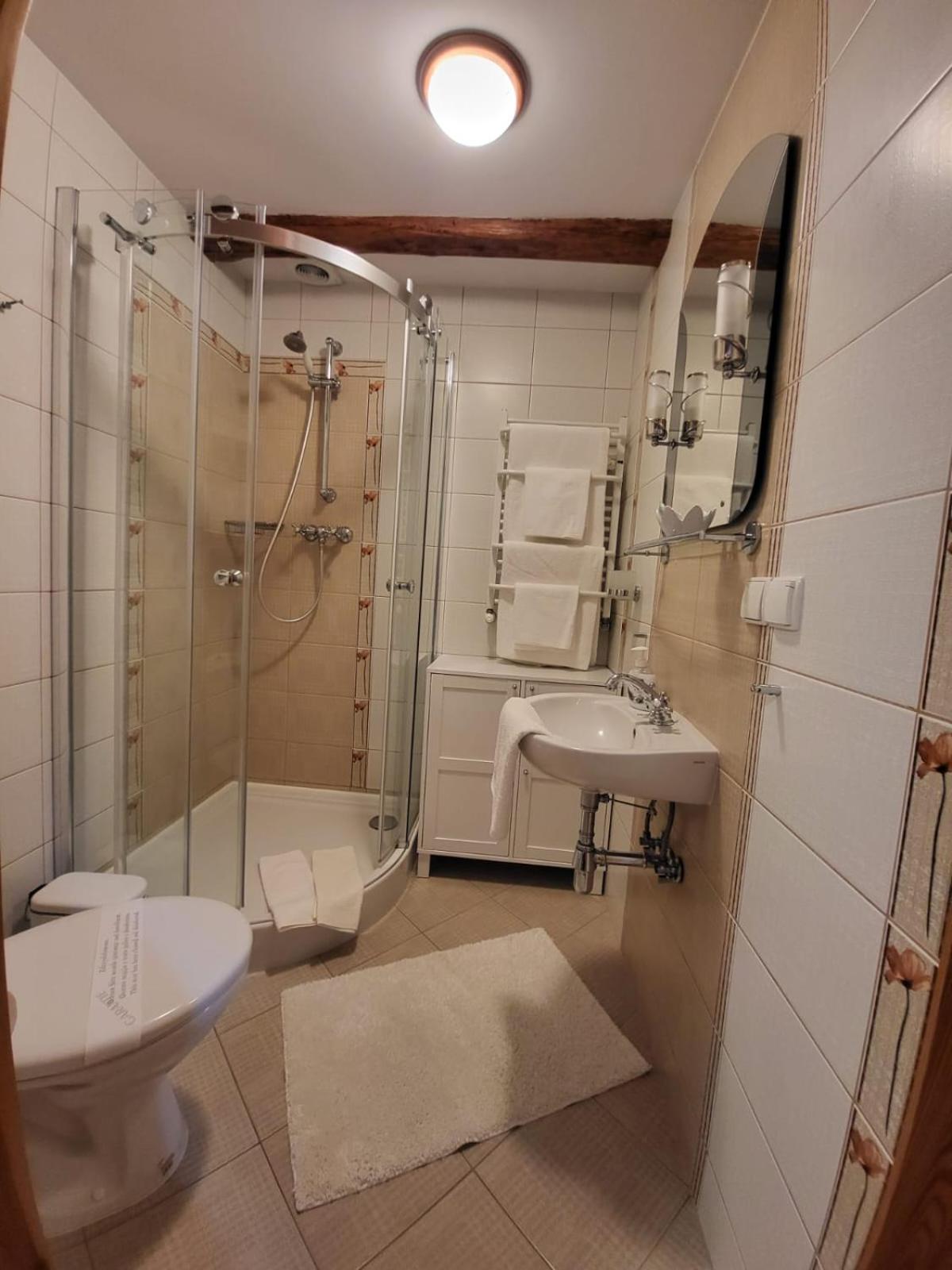 Double Room with Private Bathroom photo 2