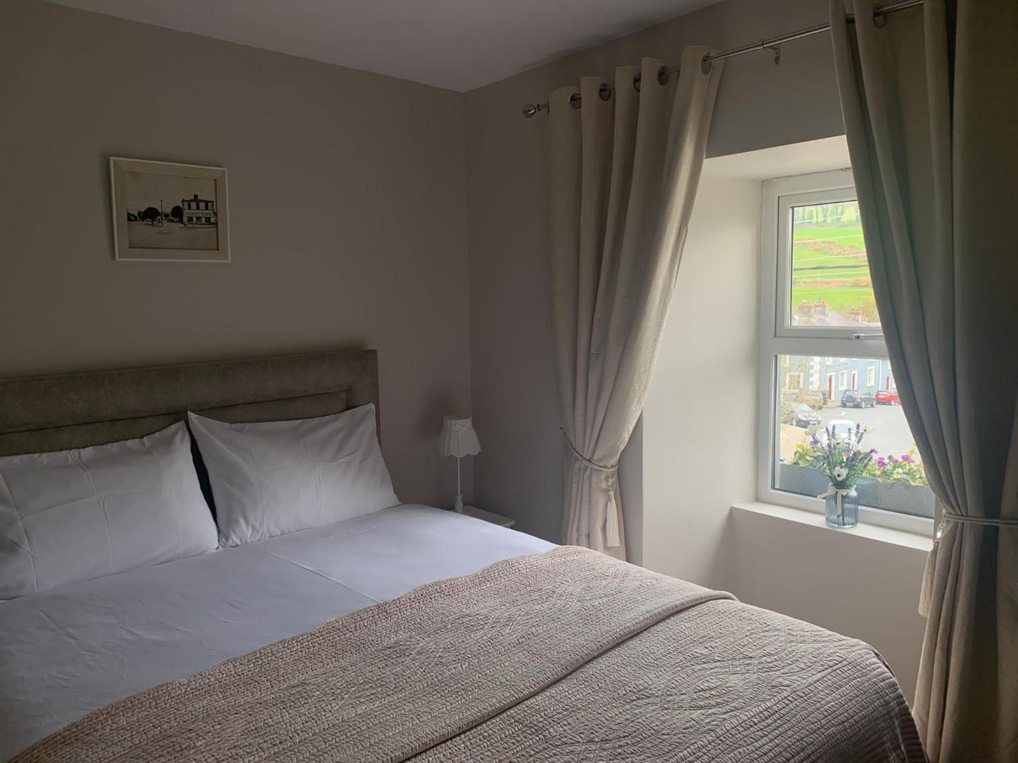 Double Room with Private Bathroom - Photo 22