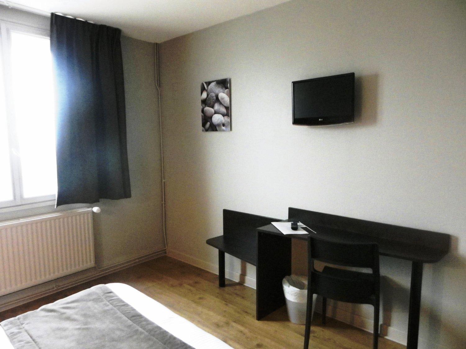 Double Room with Port View - Photo 3