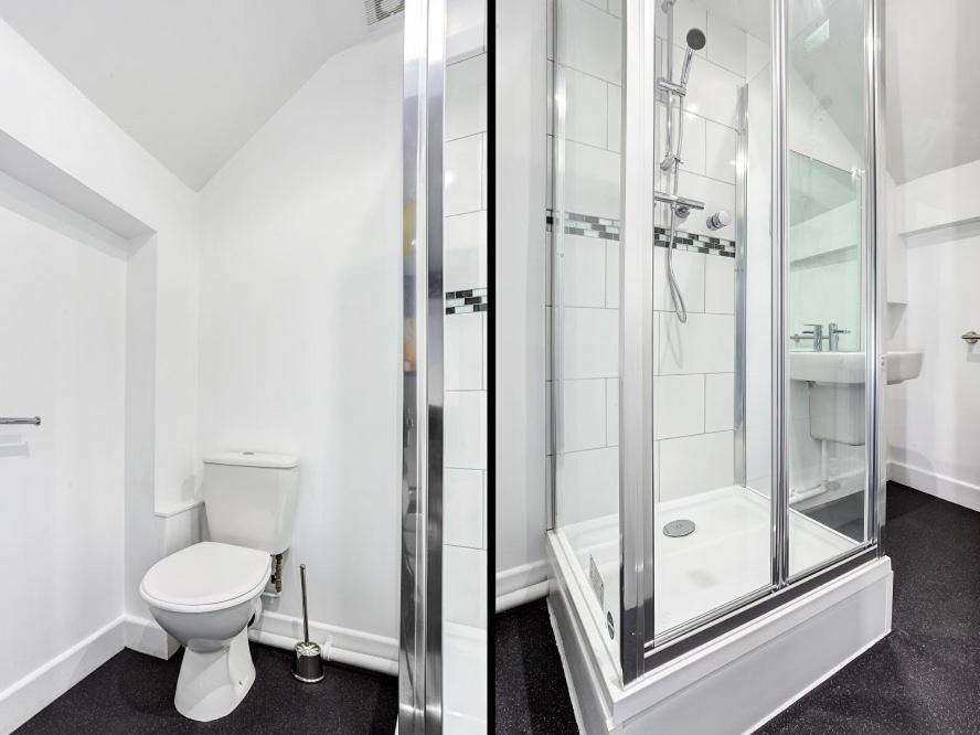 Double Room with Private Bathroom photo 3