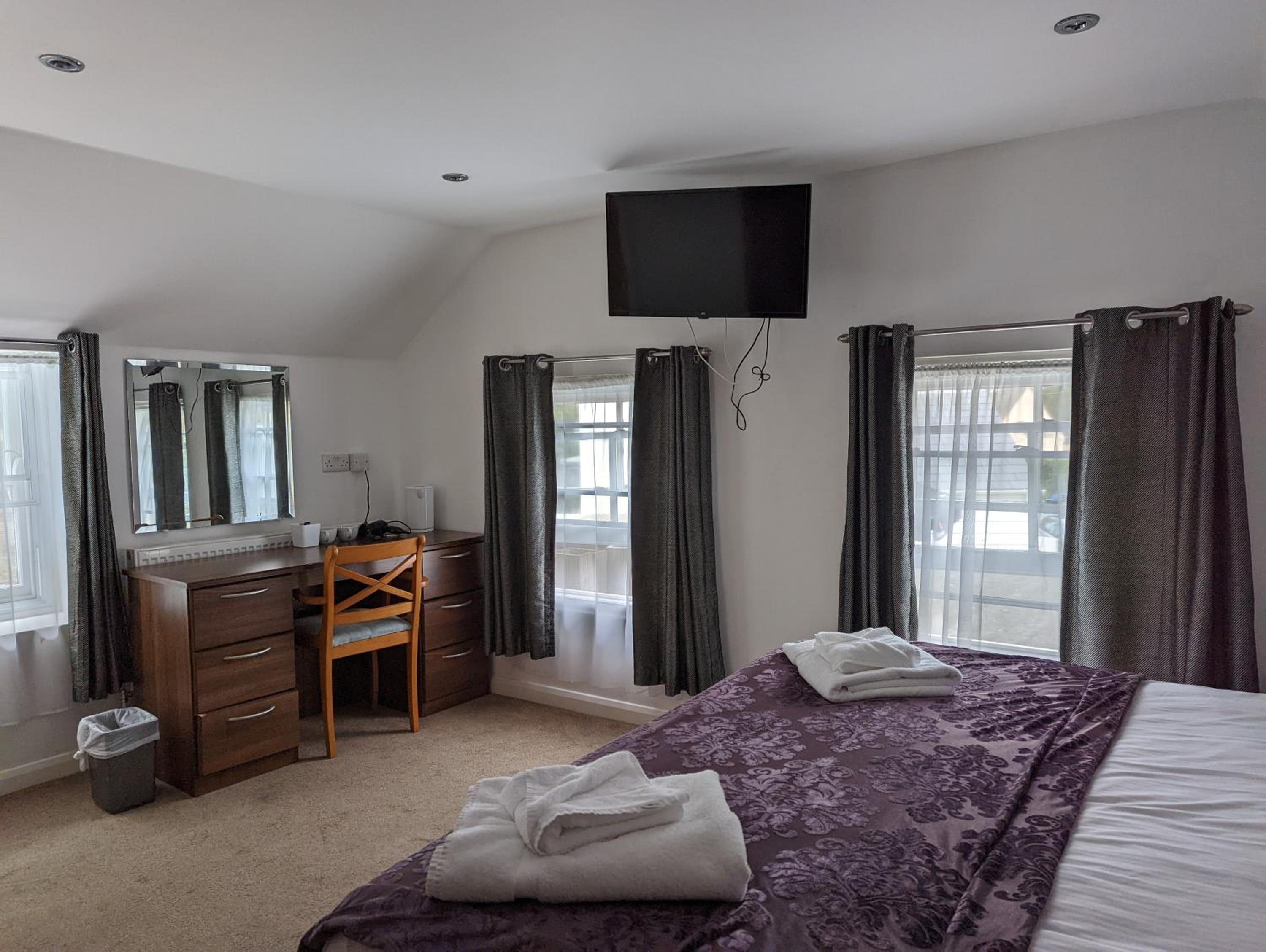 Double Room - Photo 2