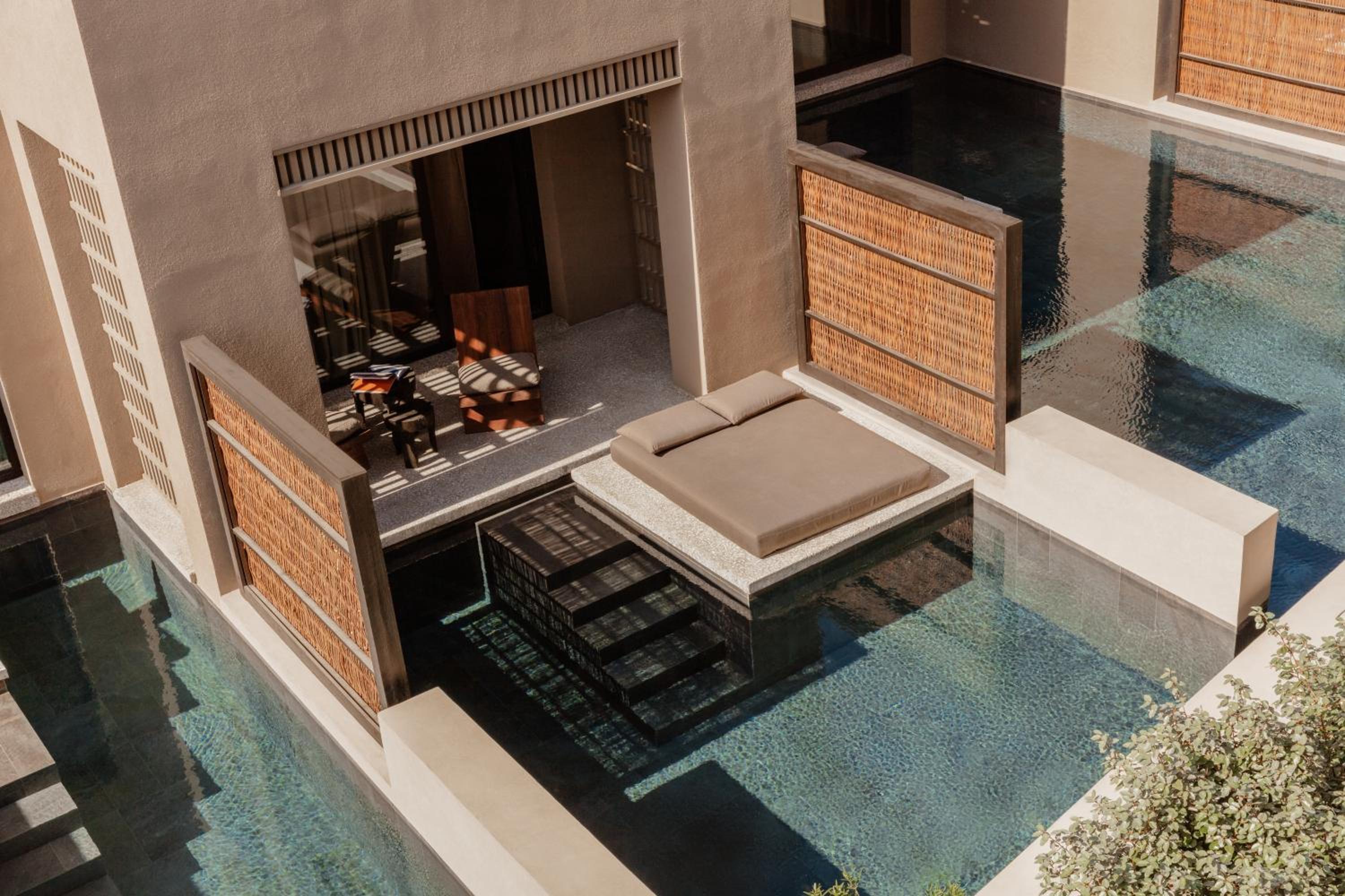 Suite with Private Pool - Photo 6