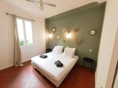 Double Room with Private Bathroom - Photo 3