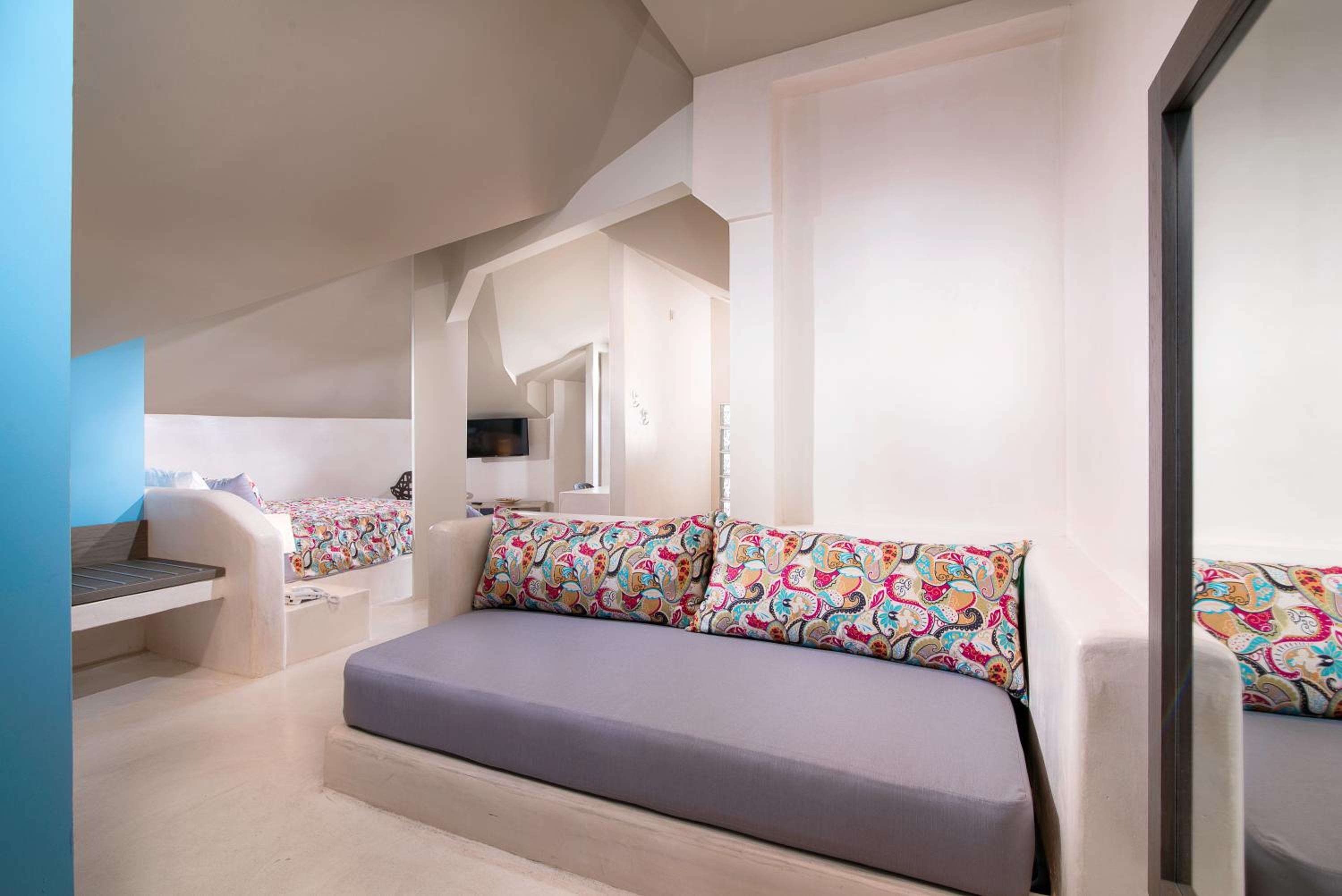 Executive Double Room with Pool View photo 2