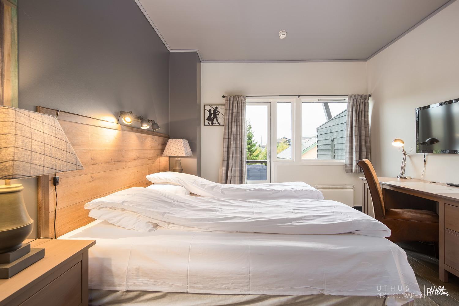 Standard Double or Twin Room with Balcony - Photo 2