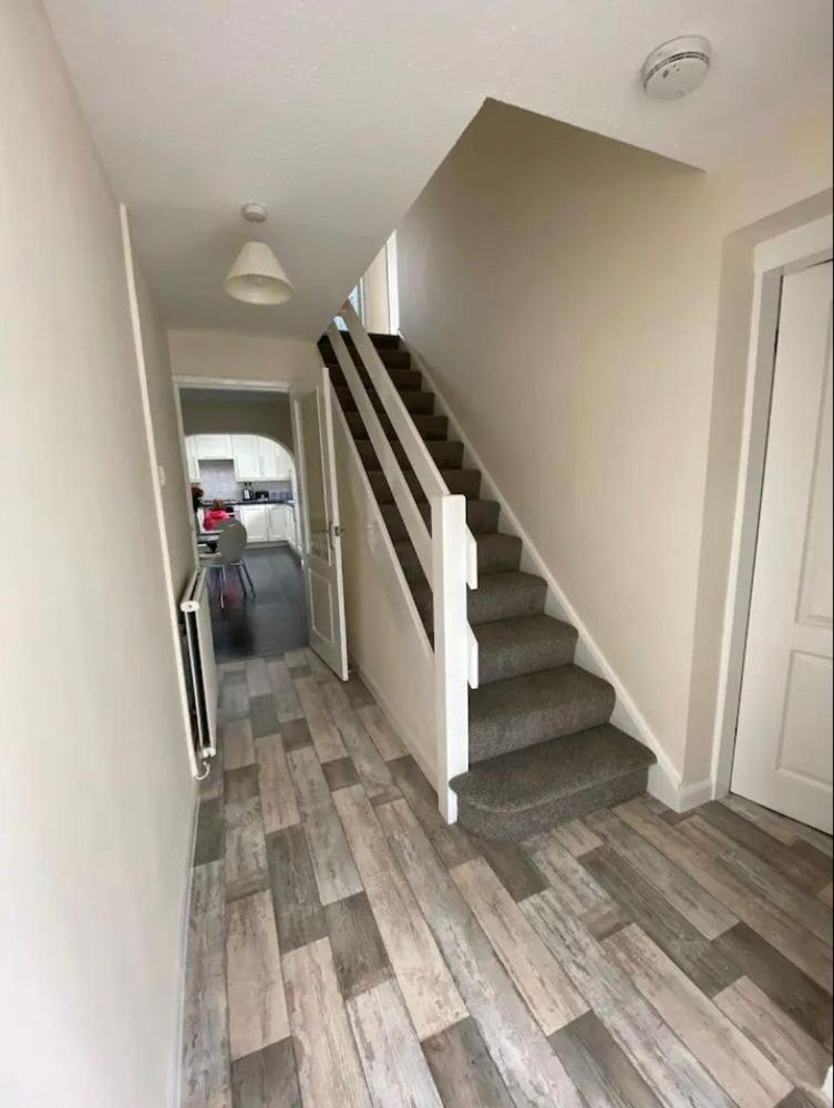 Four-Bedroom House photo 2