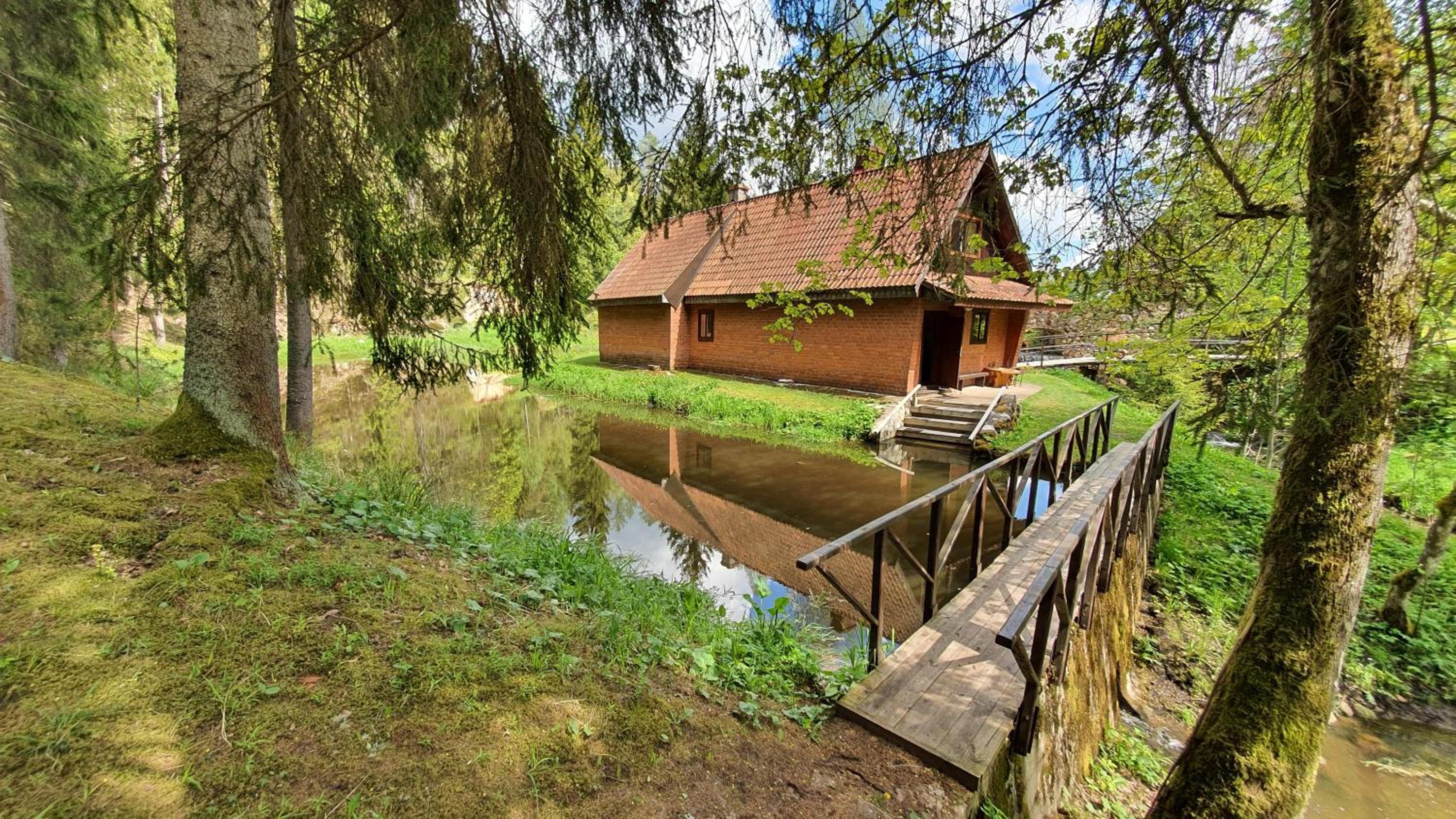 Two-Bedroom House - Photo 12
