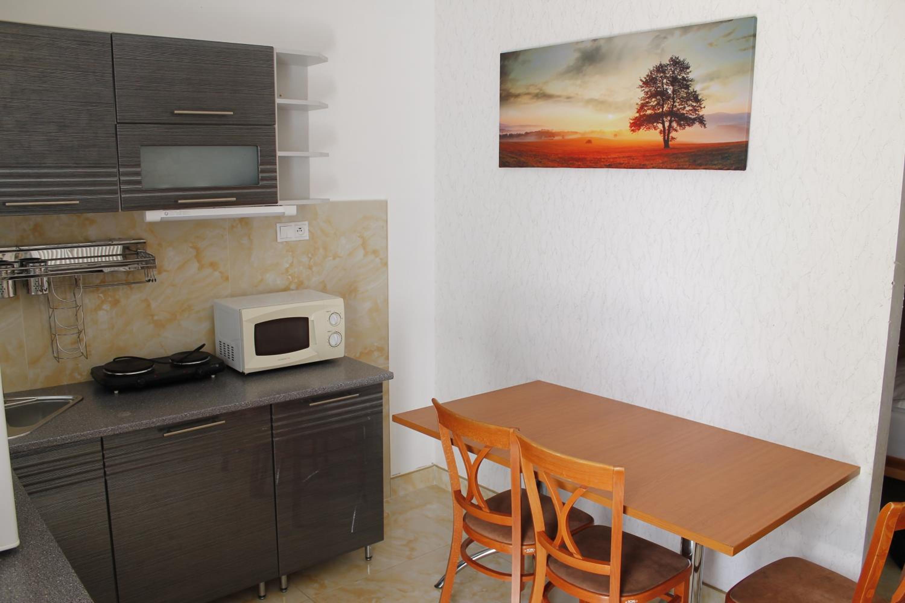 Apartment - Ground Floor - Photo 3