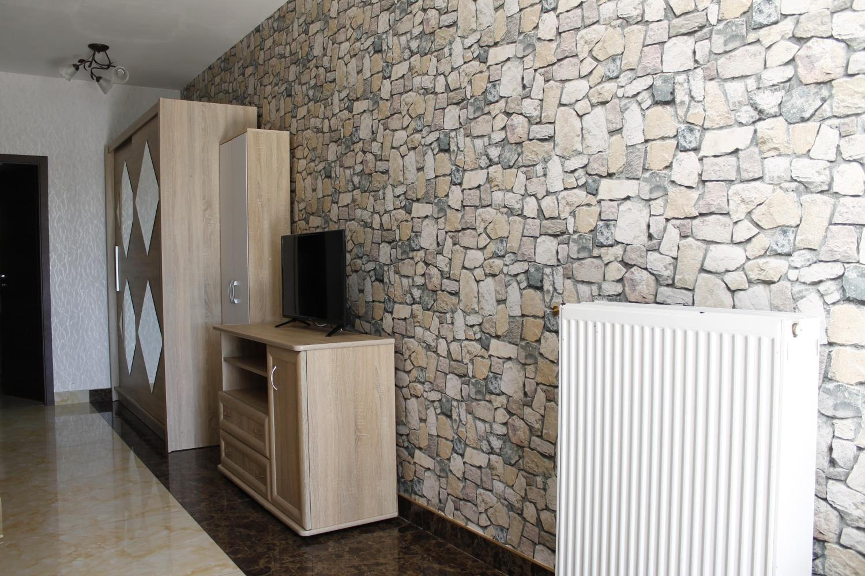 Apartment - Ground Floor - Photo 4