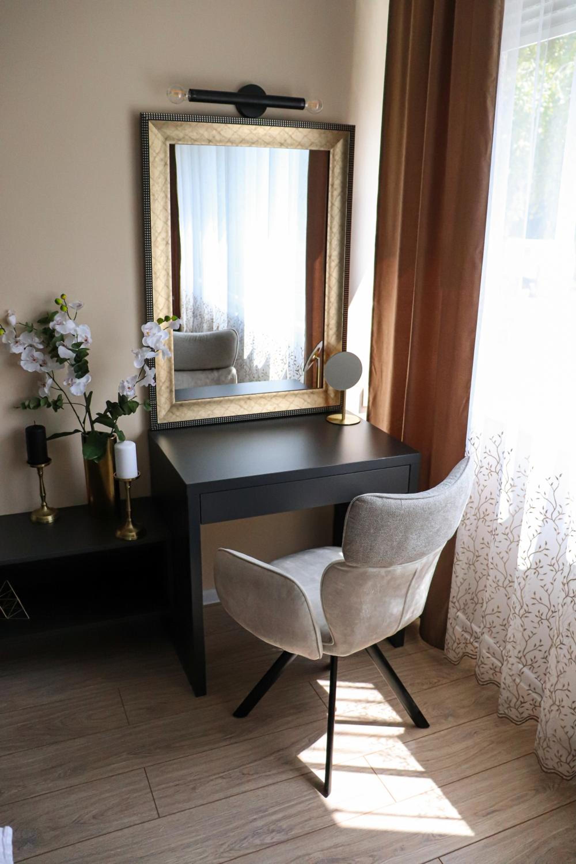 One-Bedroom Apartment - Photo 19