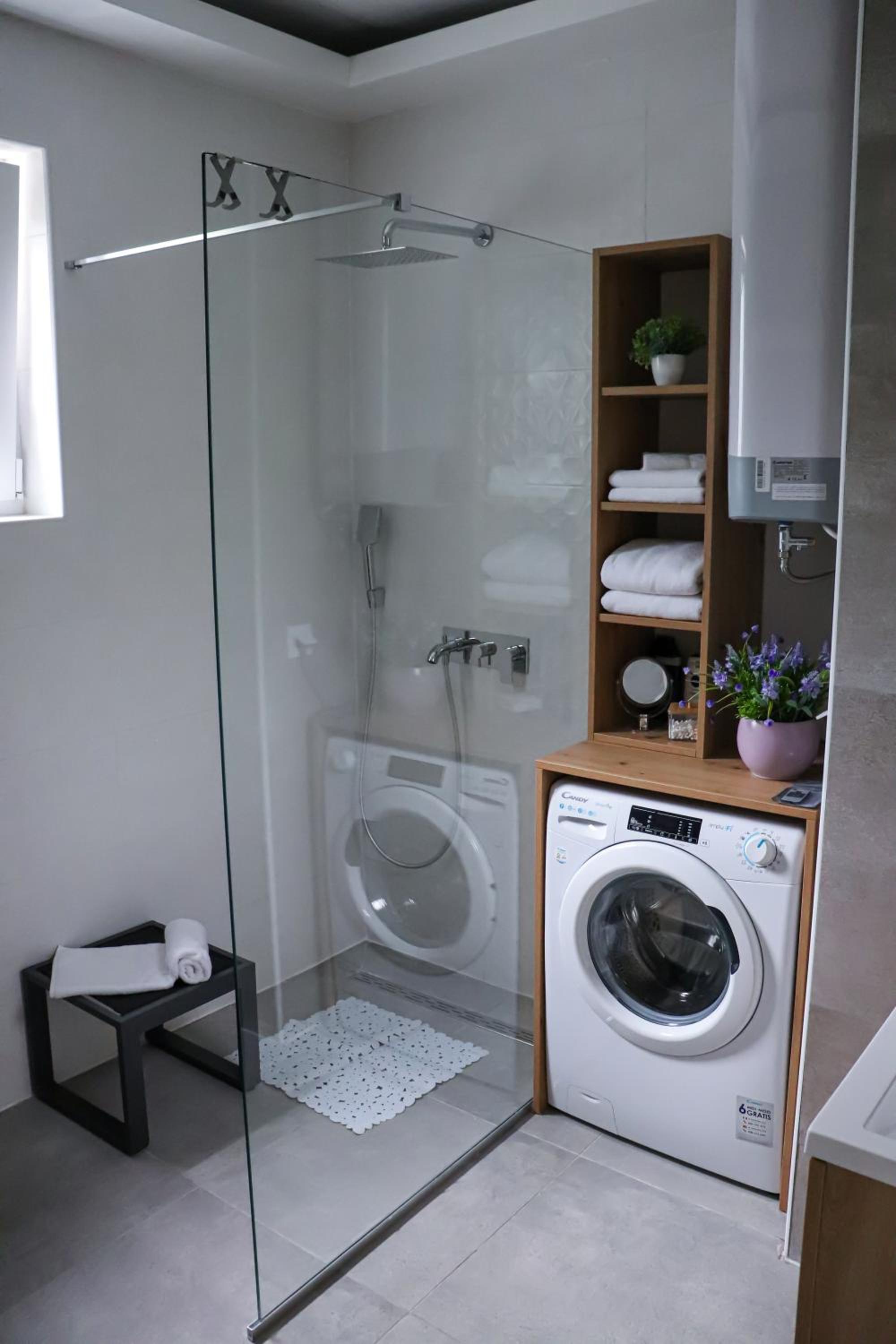 One-Bedroom Apartment - Photo 23