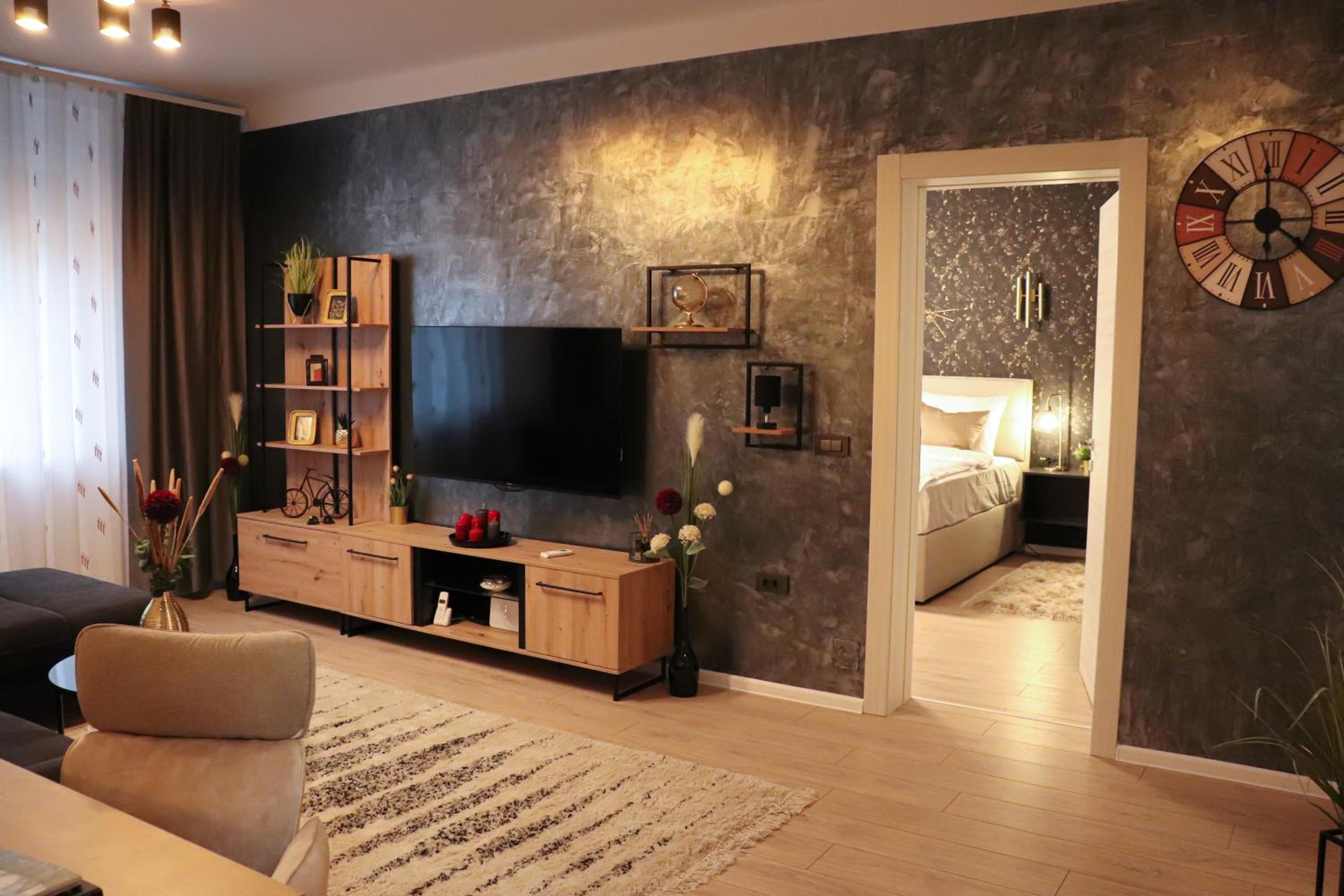 One-Bedroom Apartment - Photo 25
