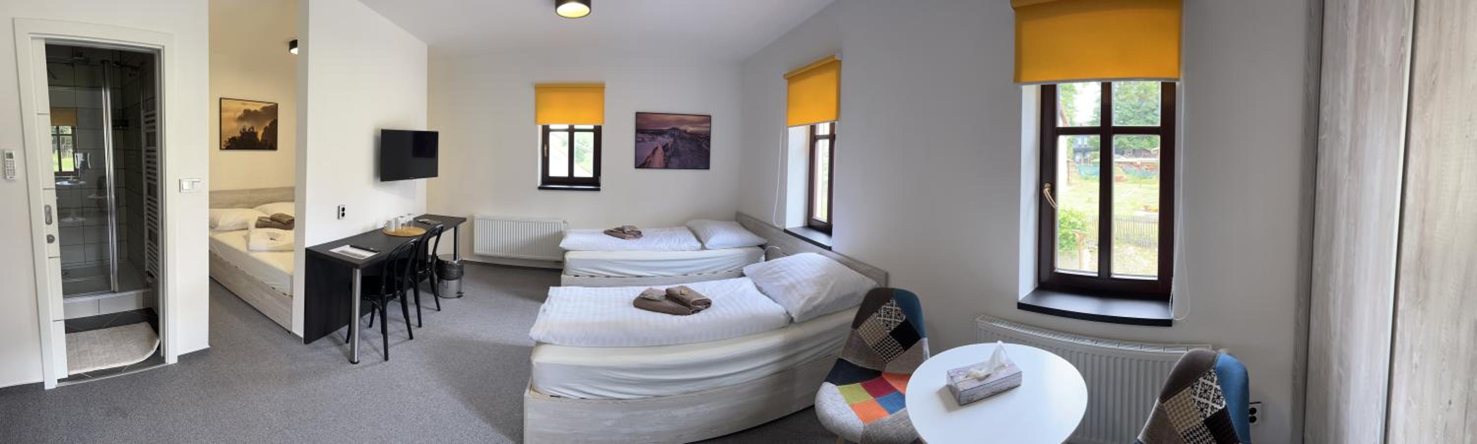 Quadruple Room with Private Bathroom