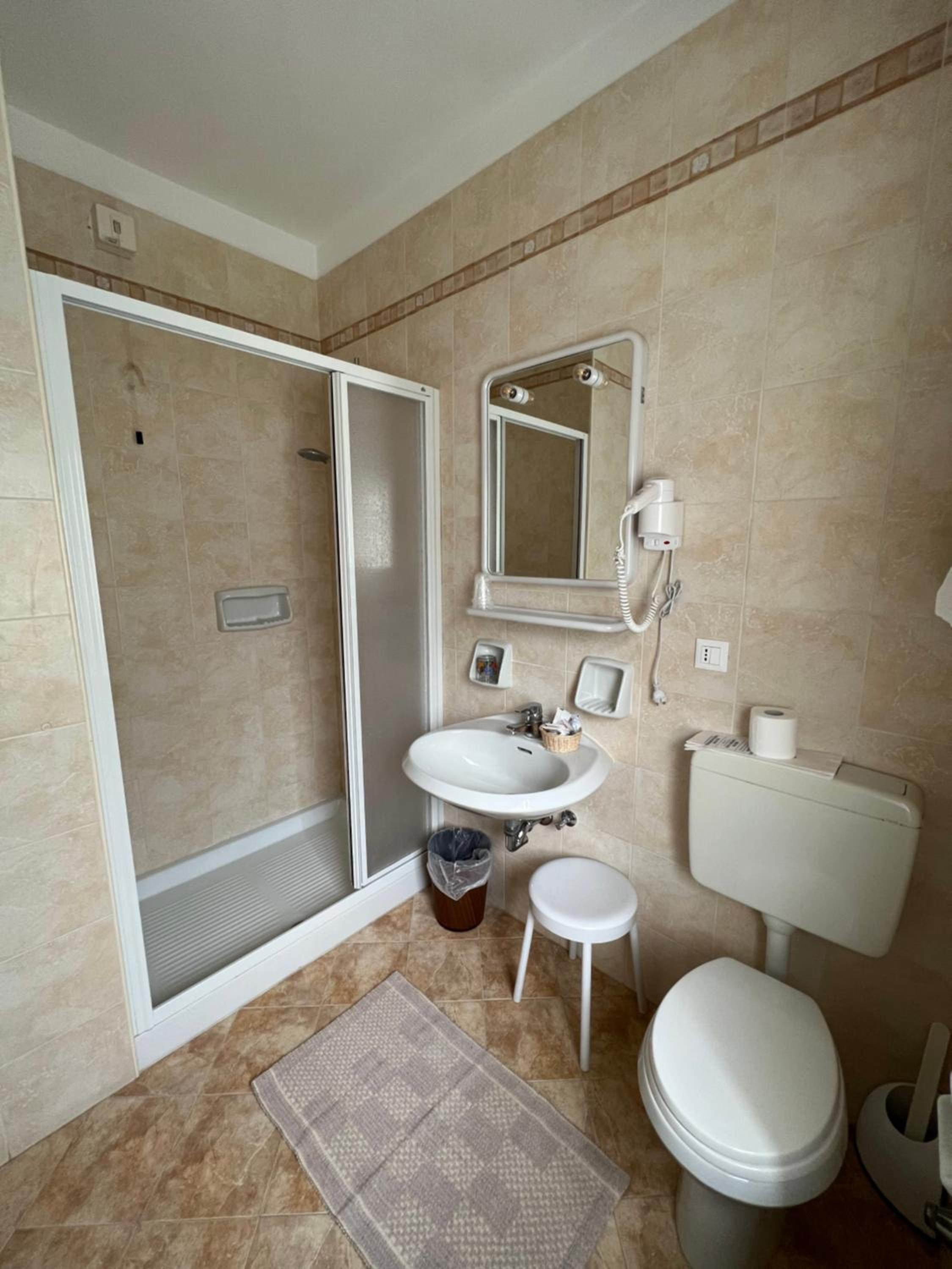 Quadruple Room with Balcony photo 2