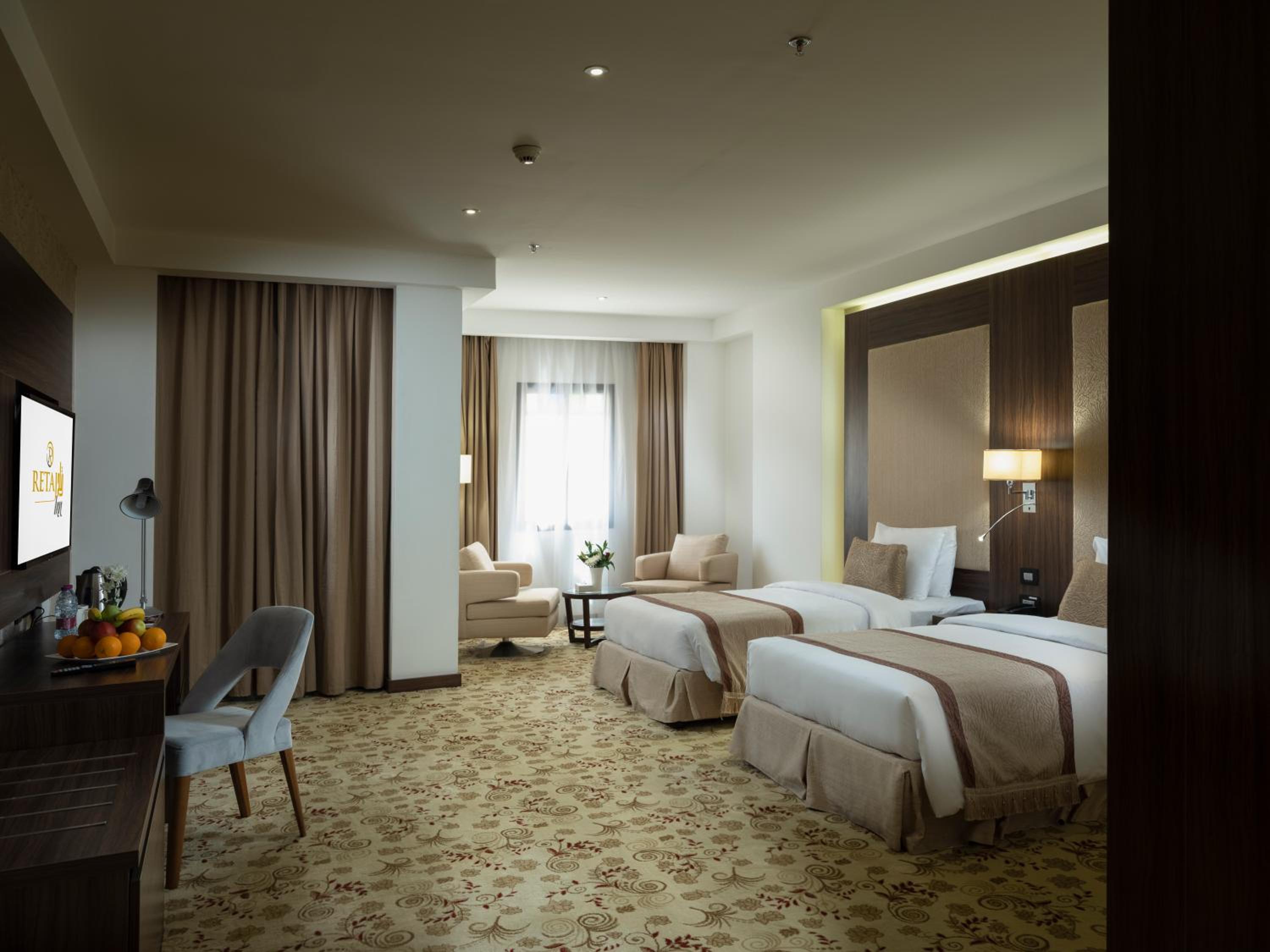 Deluxe Twin Room - Photo 2