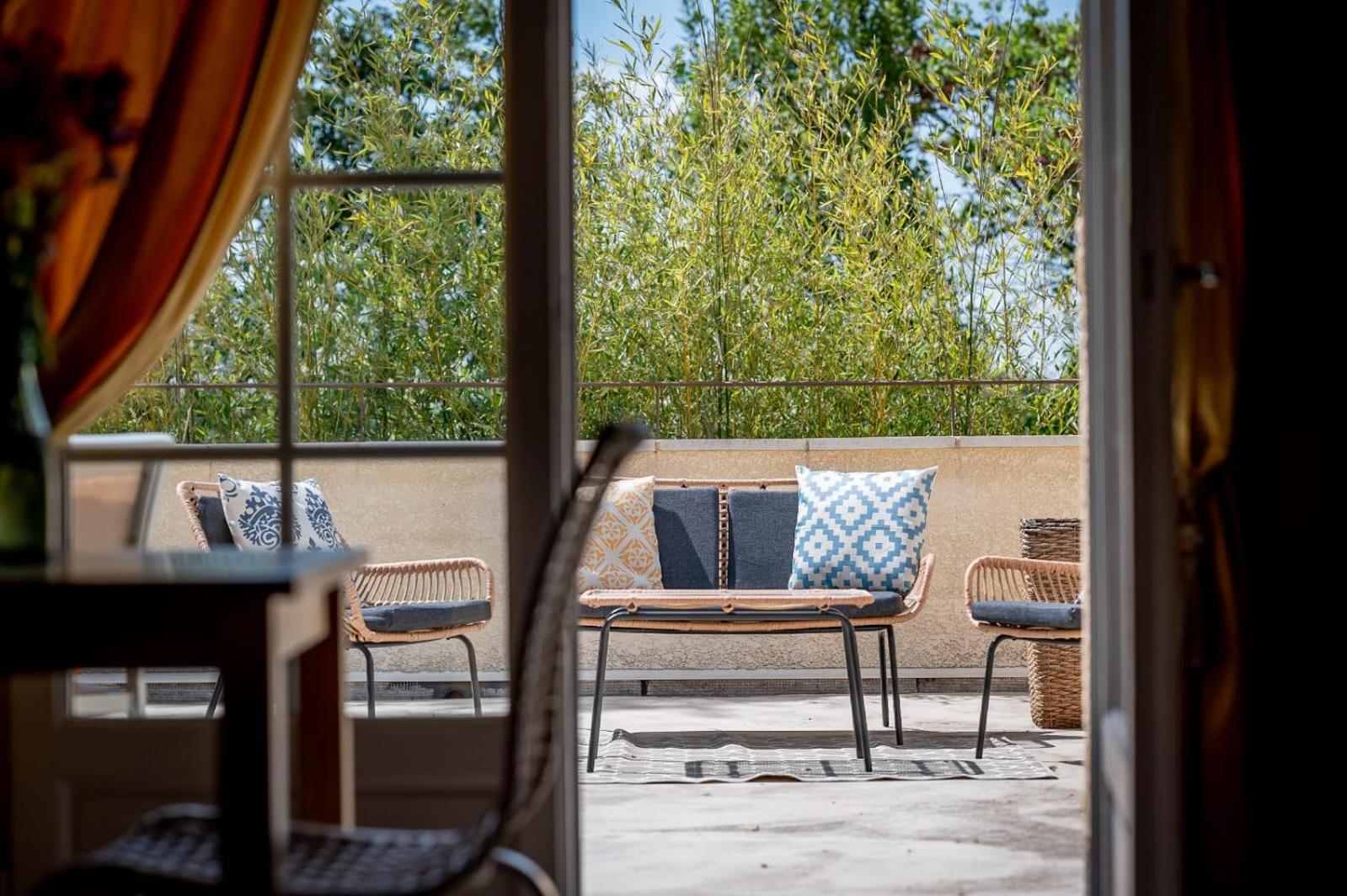 One-Bedroom Apartment with Terrace