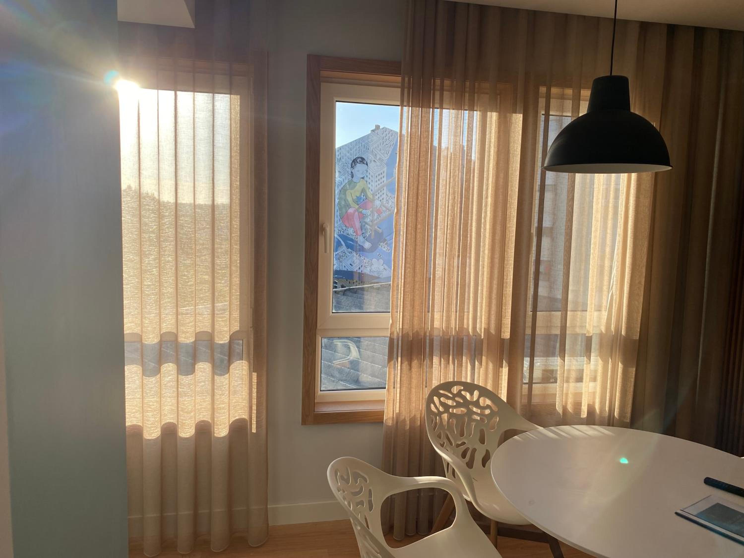 One-Bedroom Apartment - Photo 3