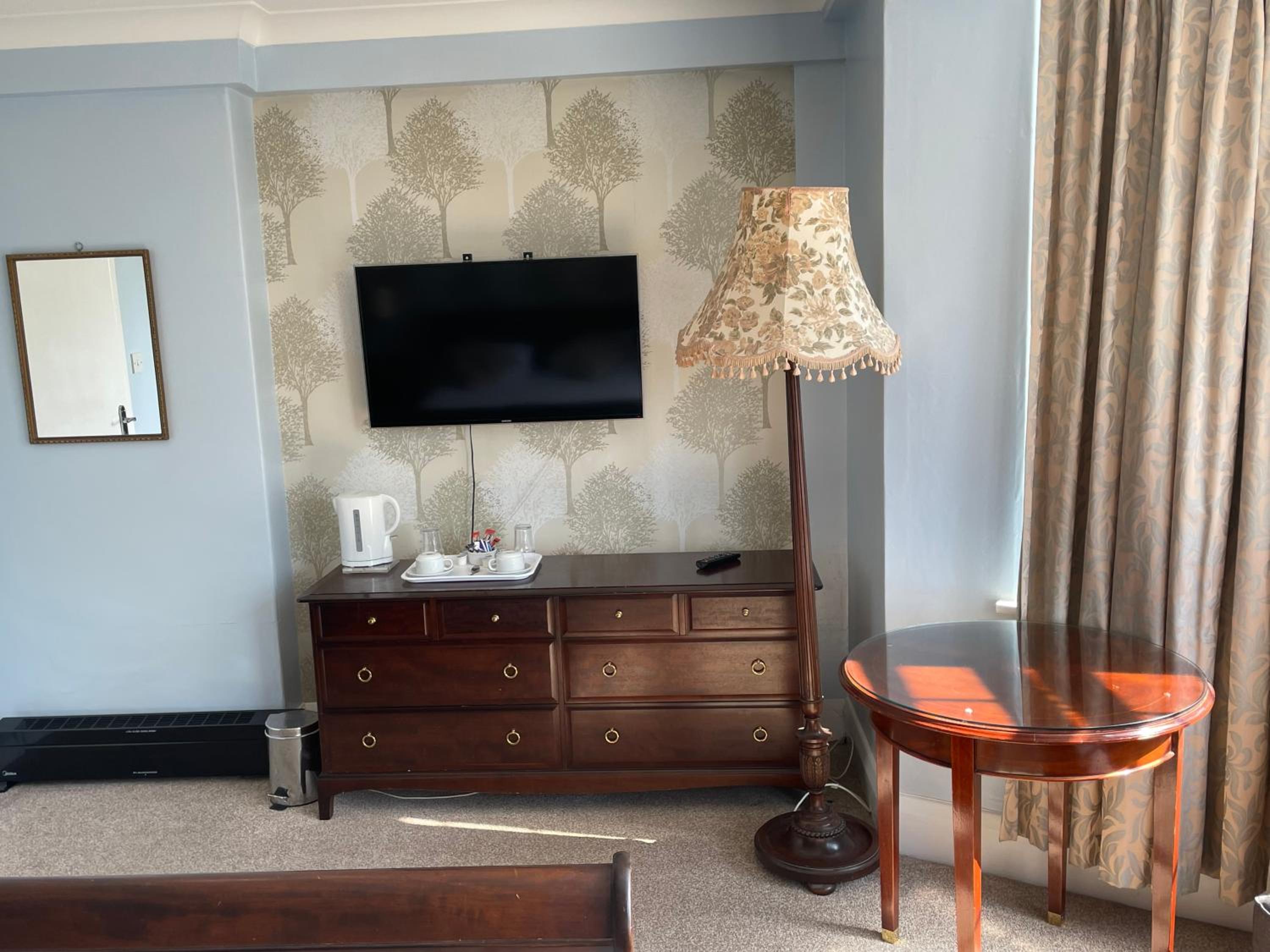 Family Room with Sea View photo 3