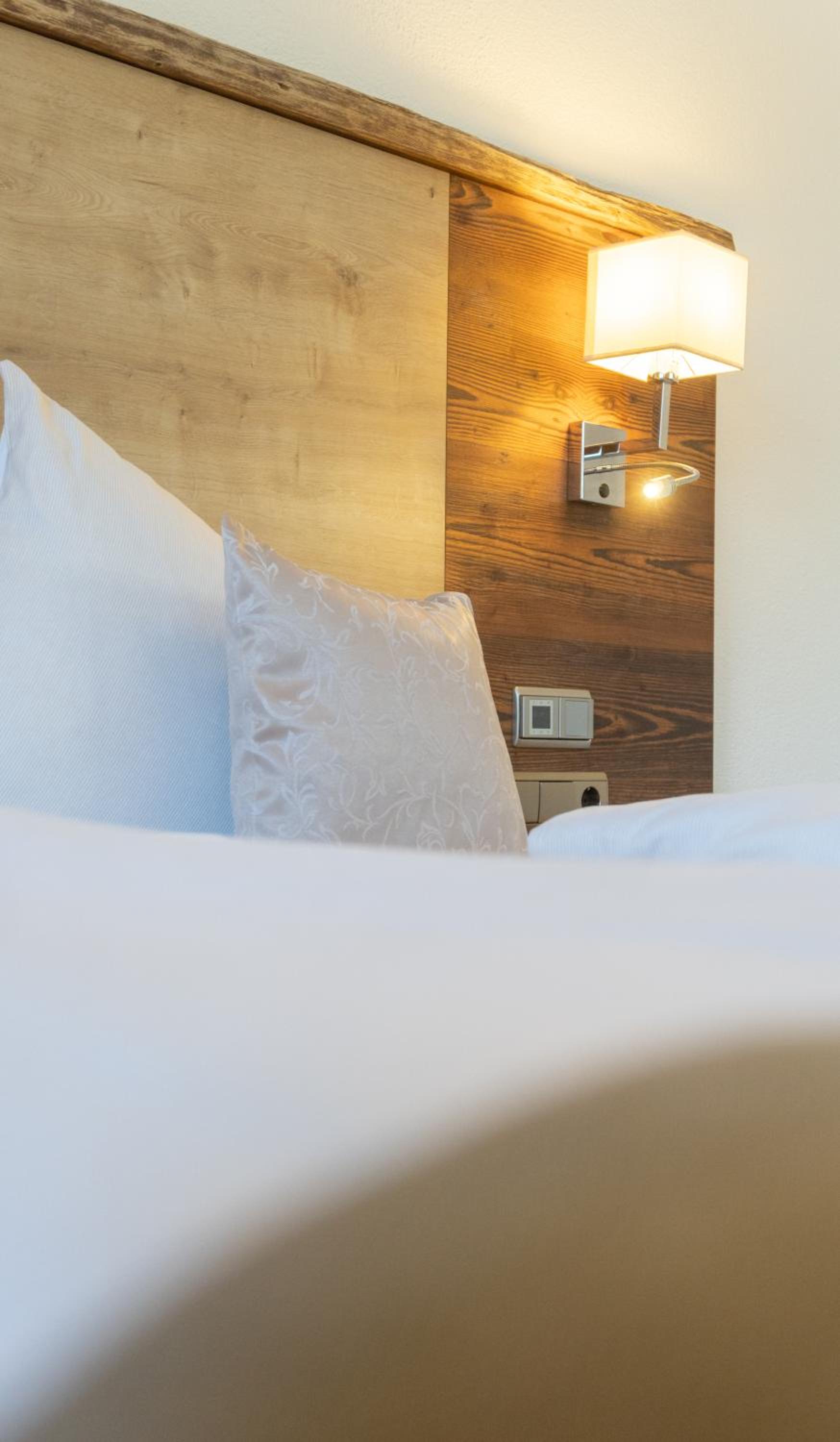 Comfort Double Room with Balcony - Photo 13