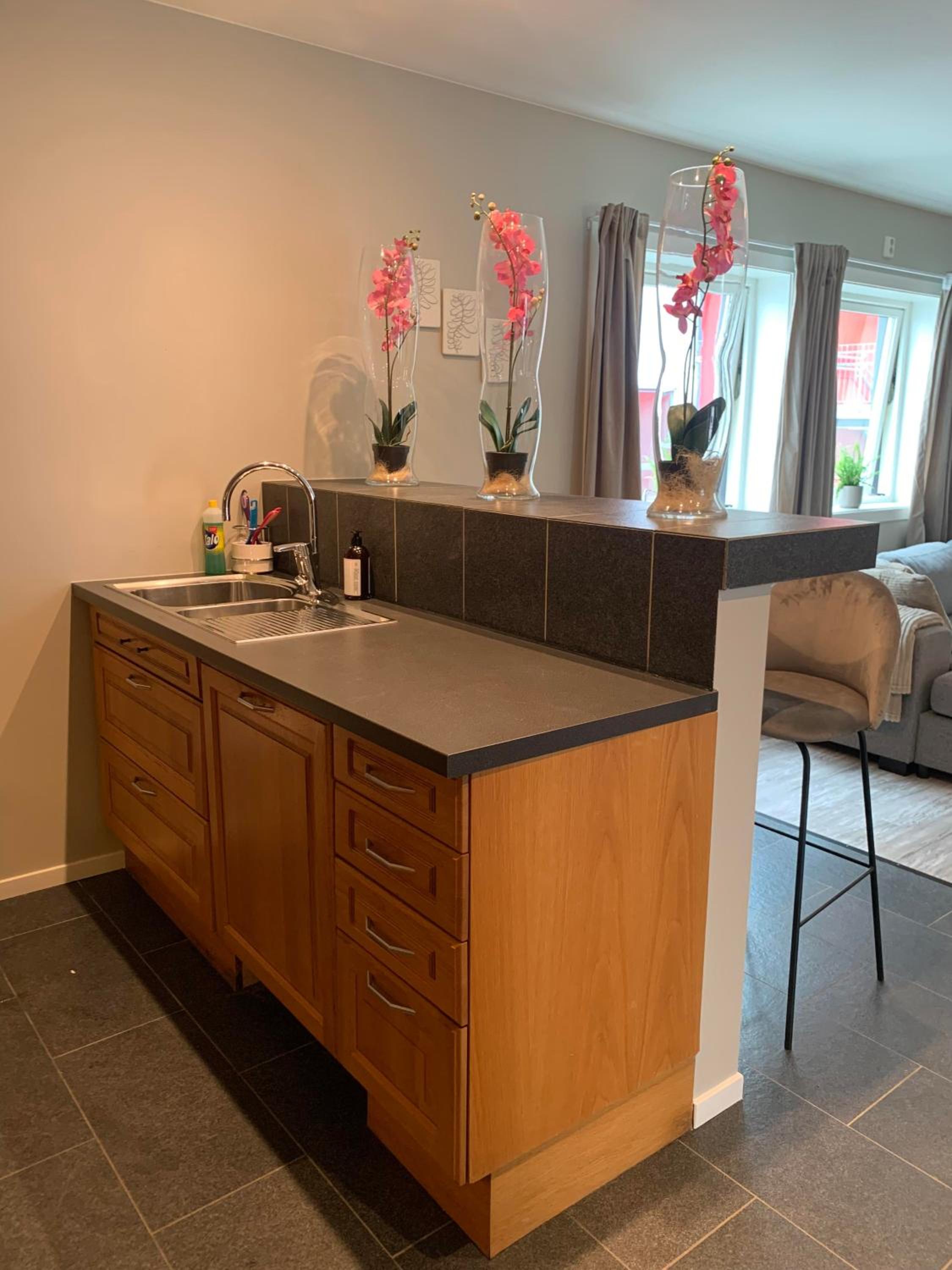 Two-Bedroom Apartment - Photo 17