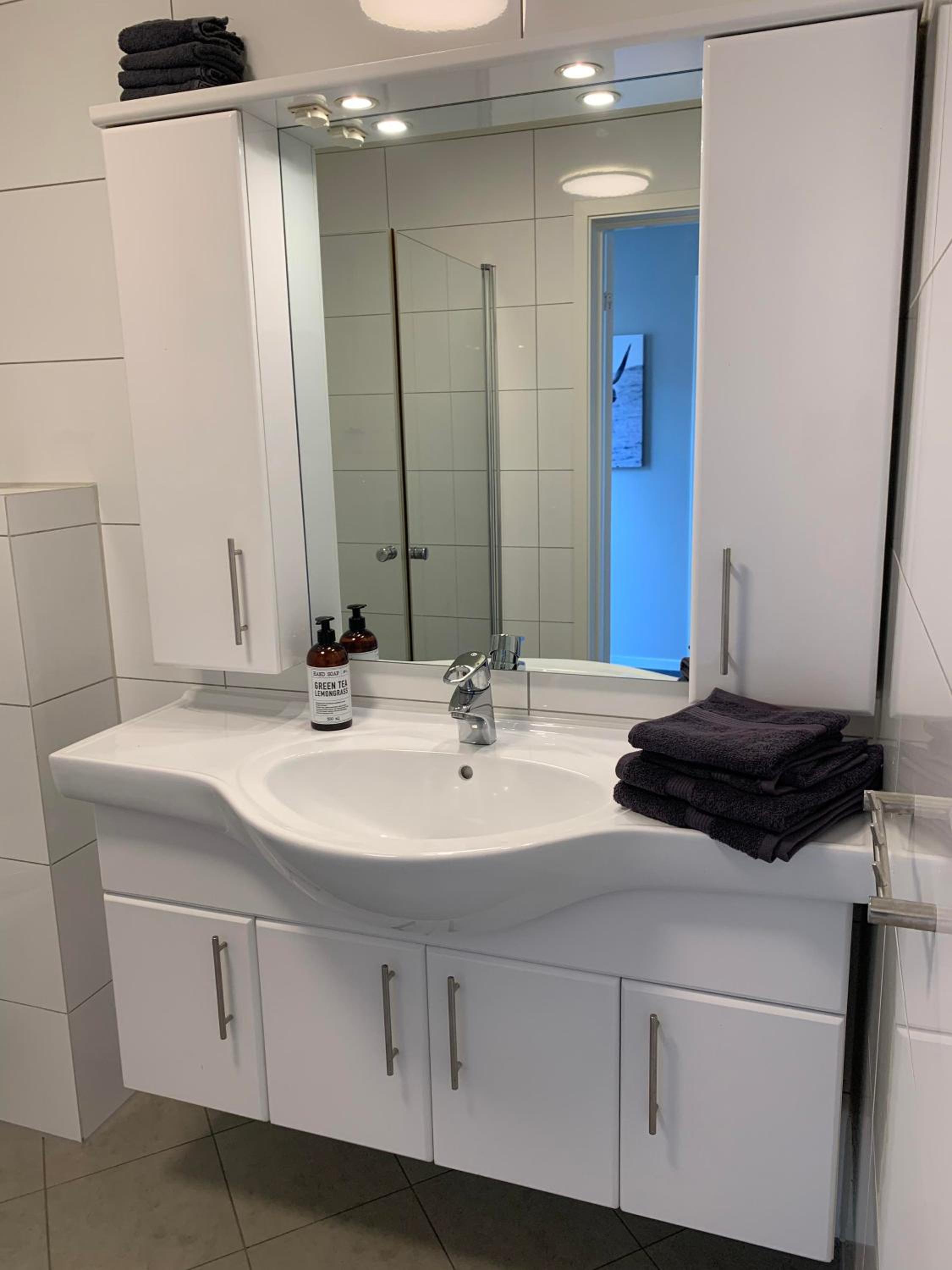 Two-Bedroom Apartment - Photo 4