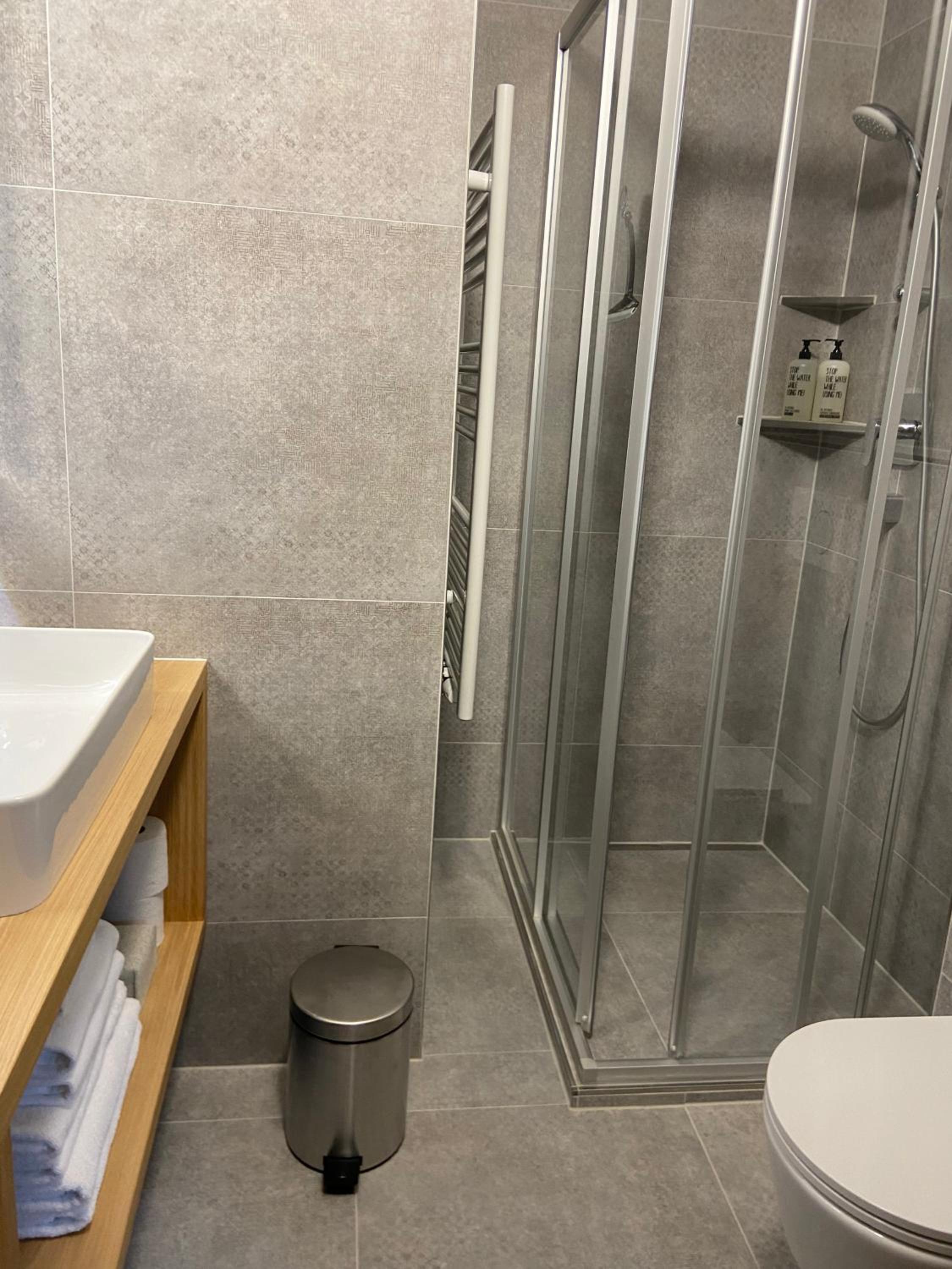 Apartment (4 Adults) - Photo 4