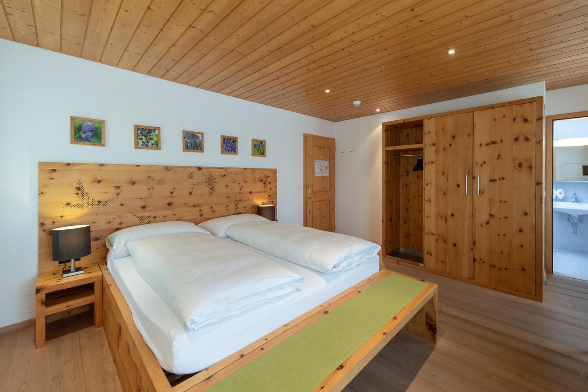 Double Room Swiss Pine - Photo 13