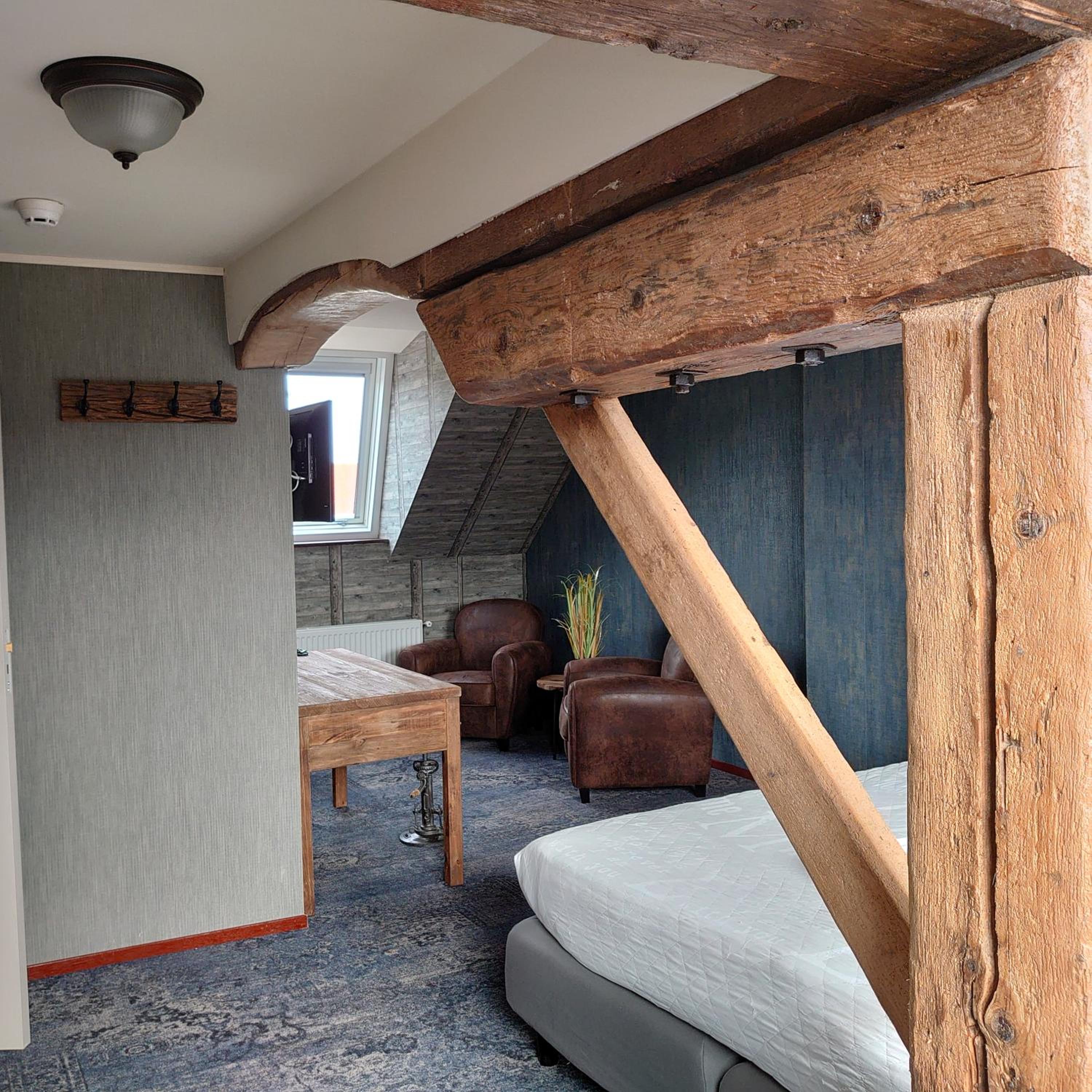 Large Double Room